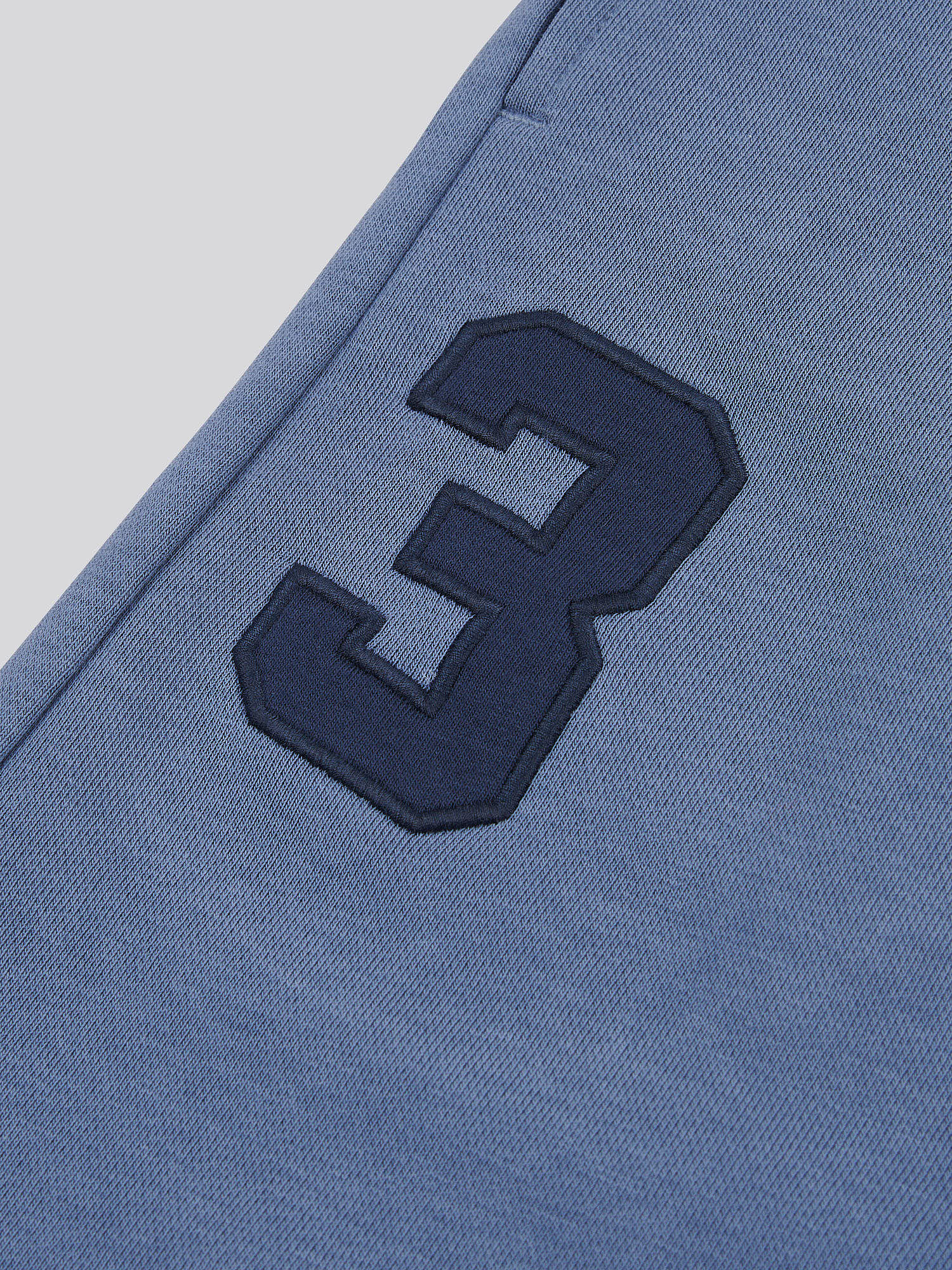 Mens Player 3 Loopback Jogger in Vintage Indigo - Image 8