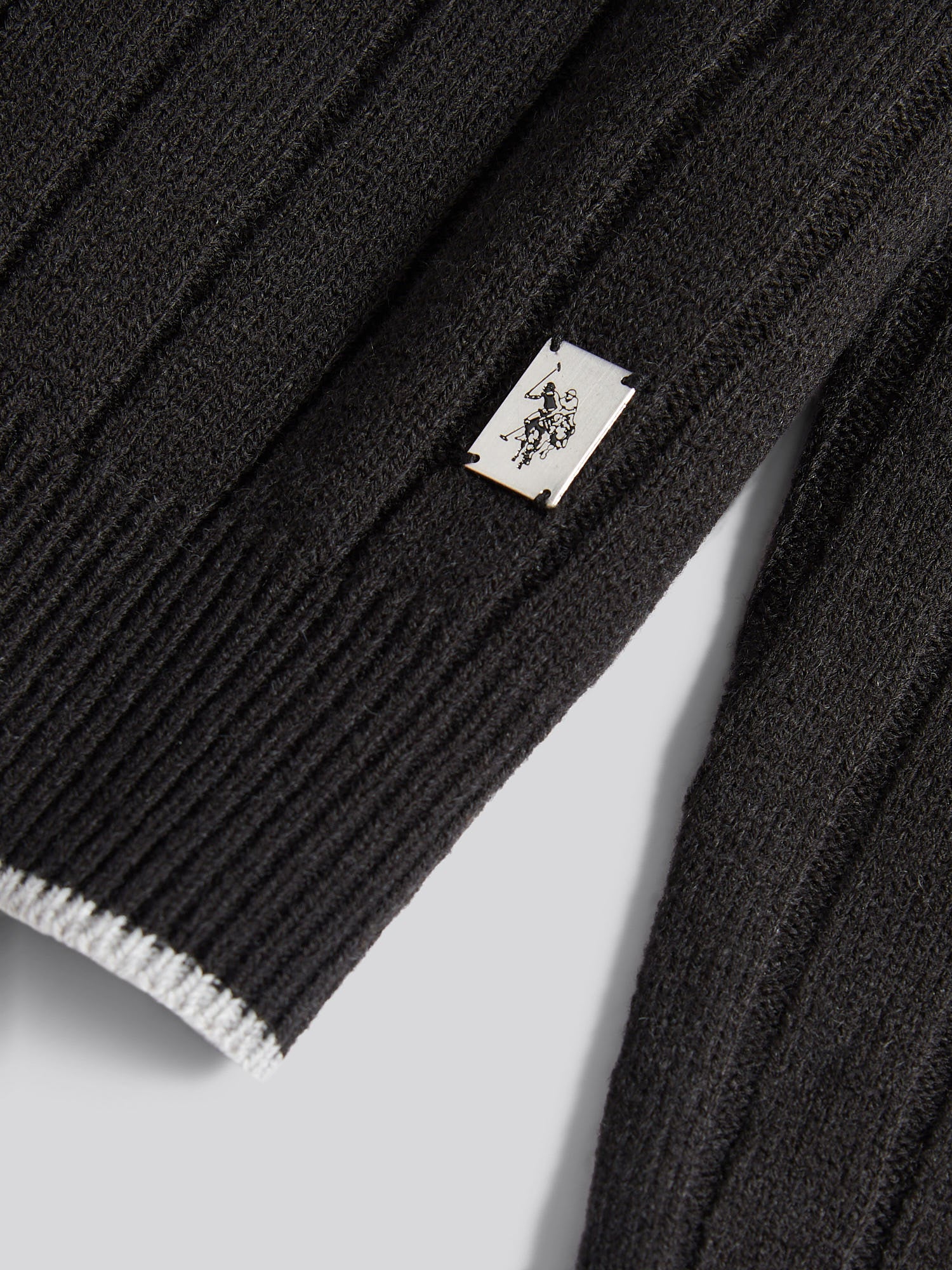Mens Rib Knit Crew in Black - Image 7