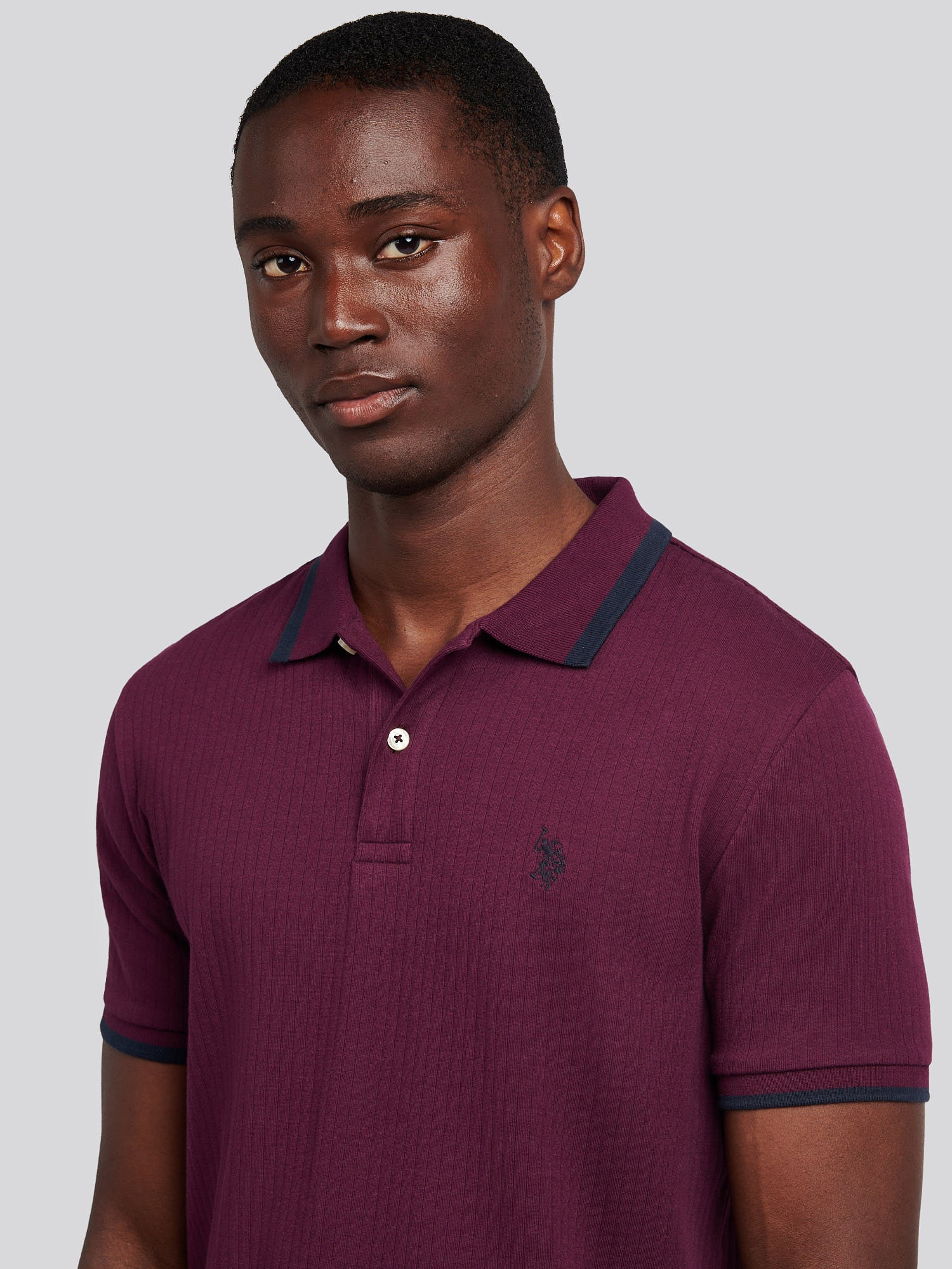 Mens Rib Texture Polo Shirt in Grape Wine - Image 2