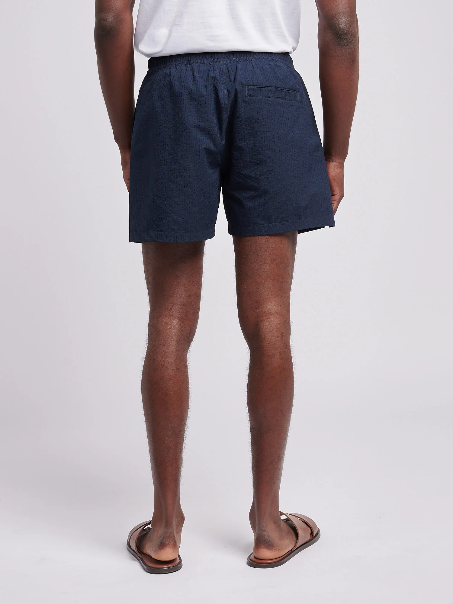 Mens Seersucker Swim Short in Dark Sapphire Navy - Image 4