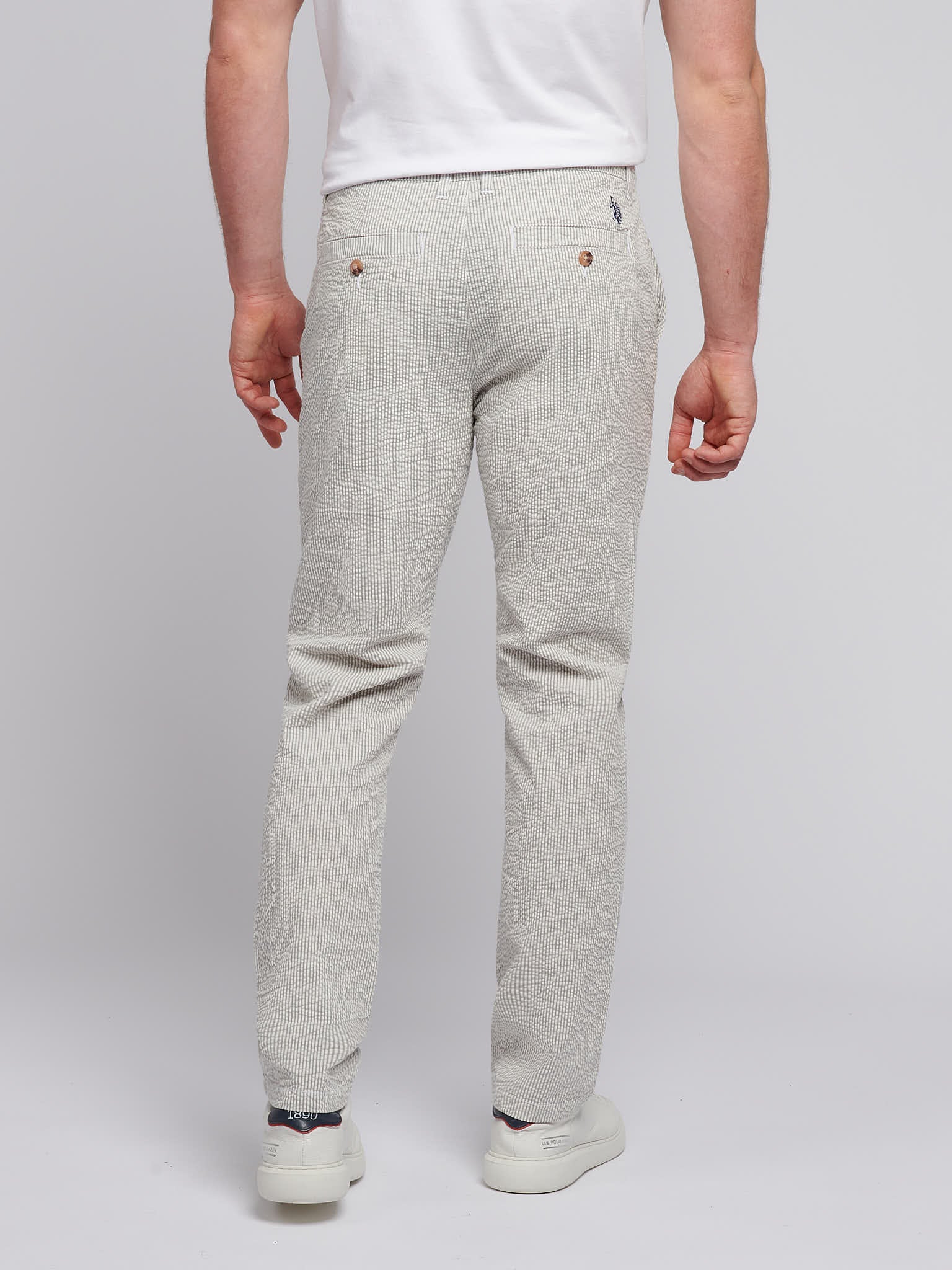 Mens Seersucker Woven Trouser in Northern Droplet - Image 4