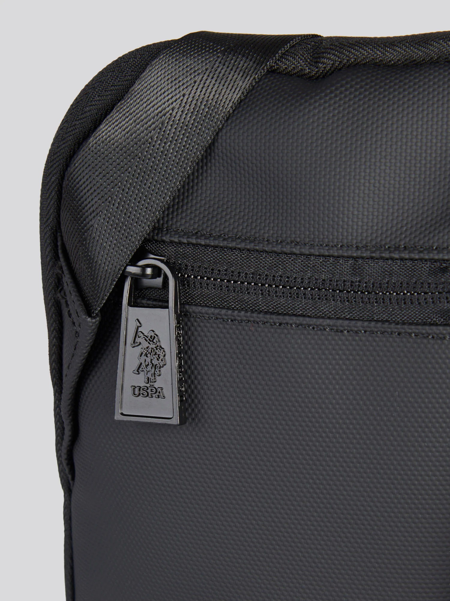 Mens Small Arrowhead Crossbody Bag in Black - Image 9