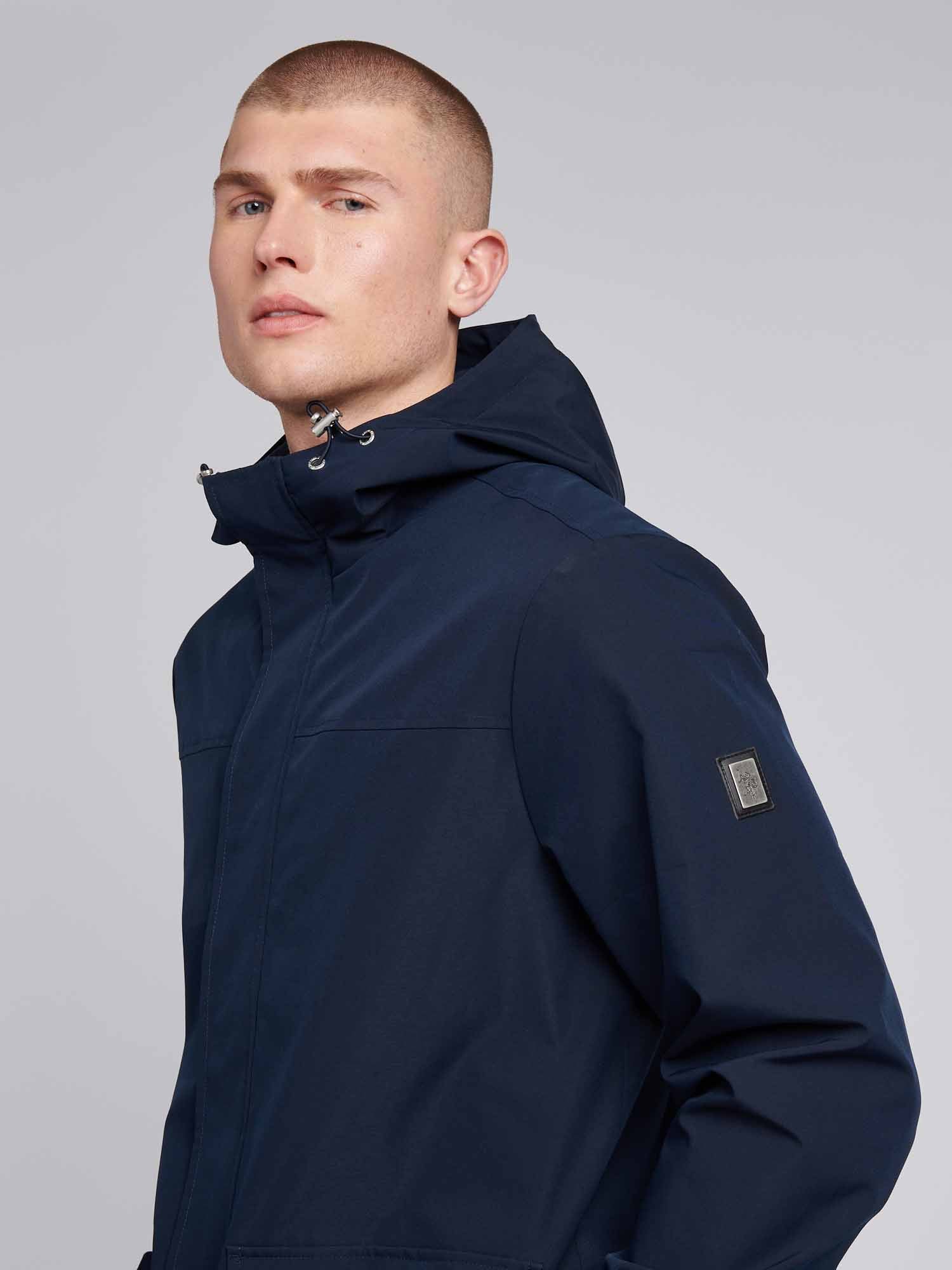 Mens Technical Summer Rain Mac in Dark Sapphire Navy - Image 7