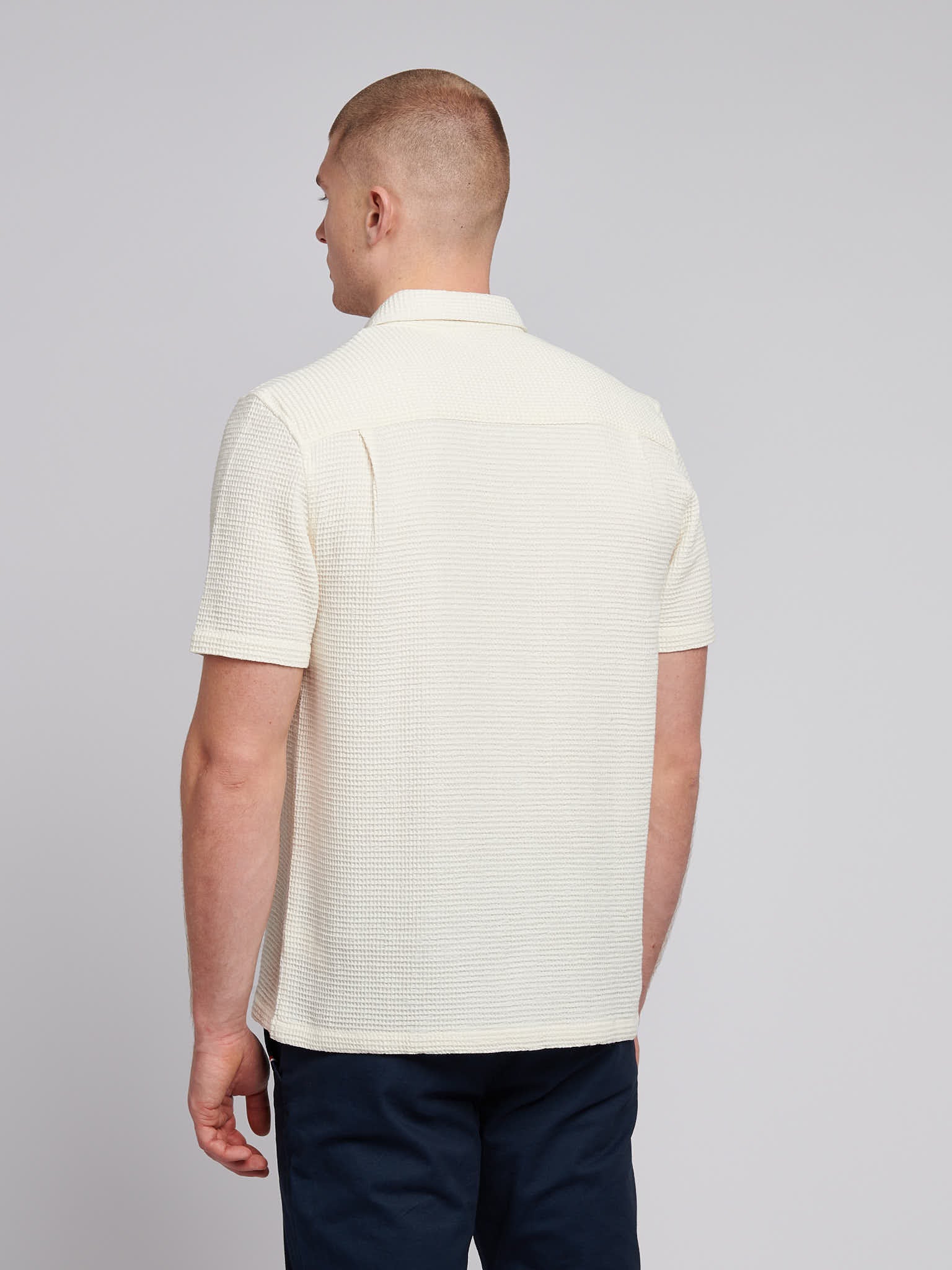 Mens  Textured Waffle Short Sleeve Shirt in Bright White - Image 4