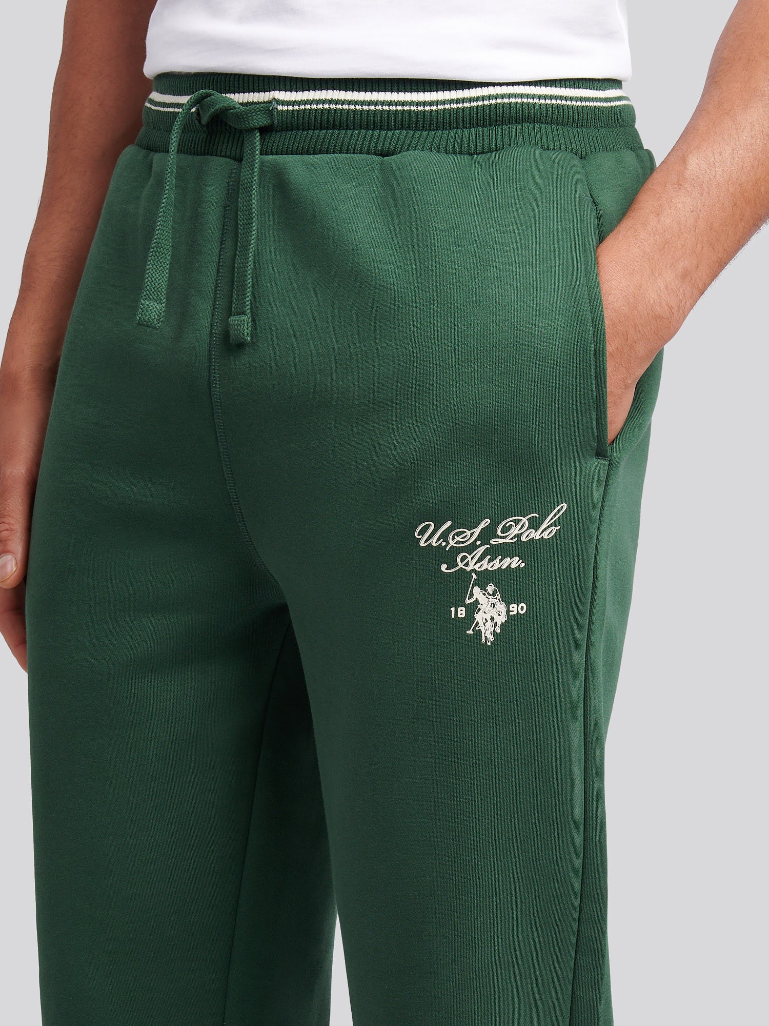 Mens Tipped Sweat Jogger in Pineneedle - Image 2
