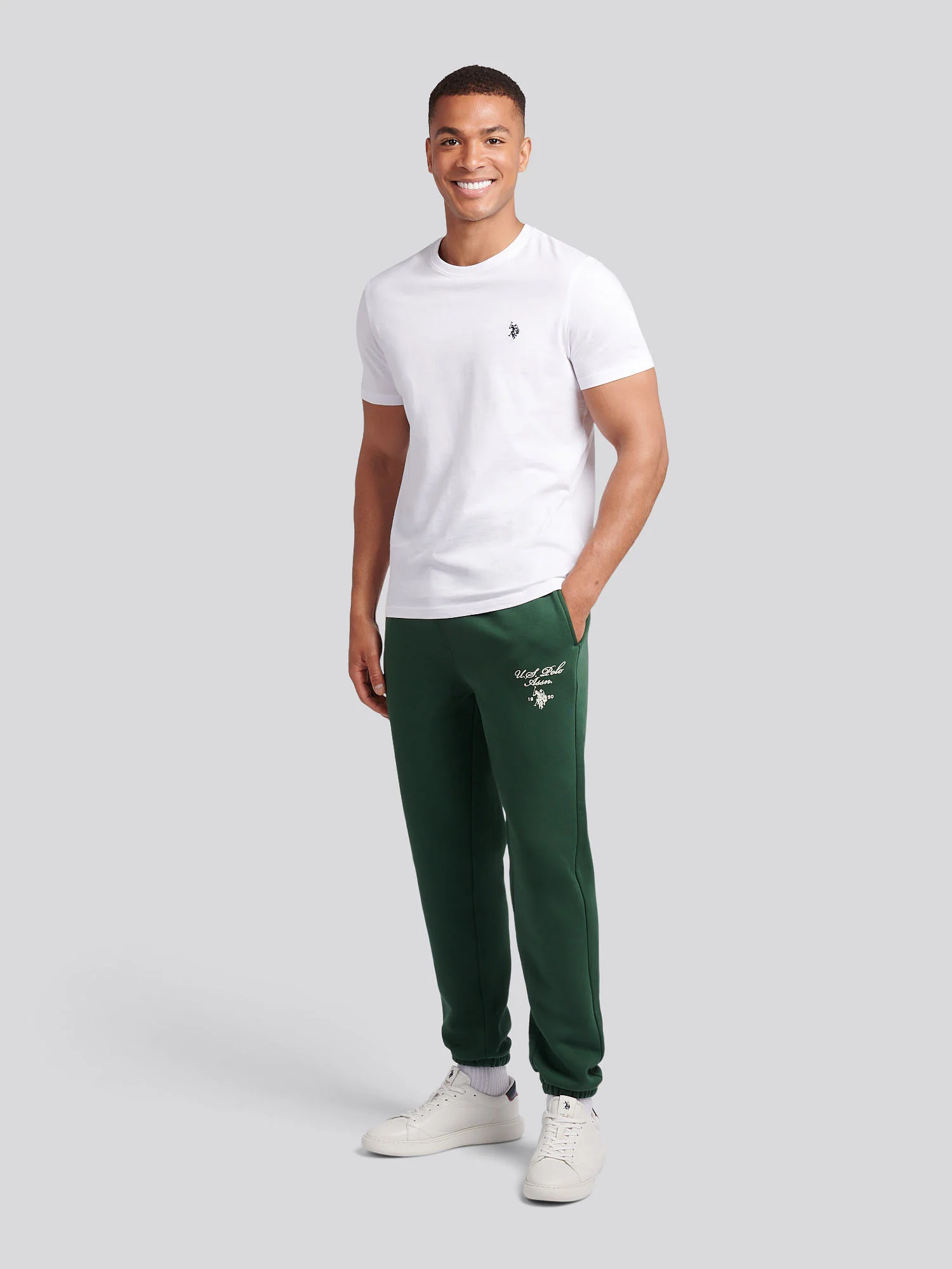 Mens Tipped Sweat Jogger in Pineneedle - Image 3