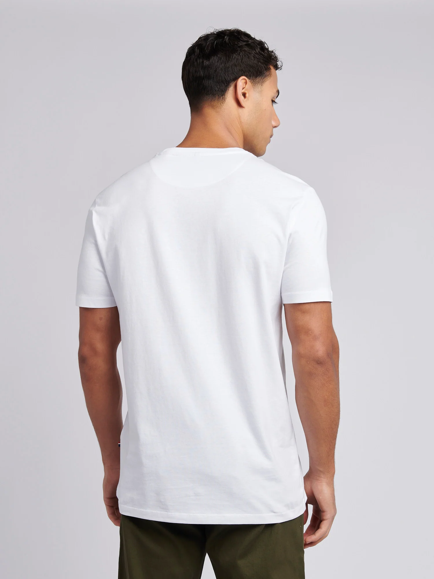 Mens Circle Print T-Shirt in Bright White - Image 4