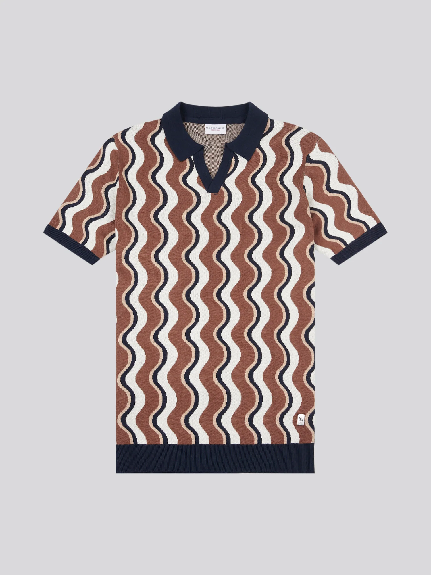 Mens Wave Knit Open Collar Polo Shirt in Cocoa Brown - Image 5