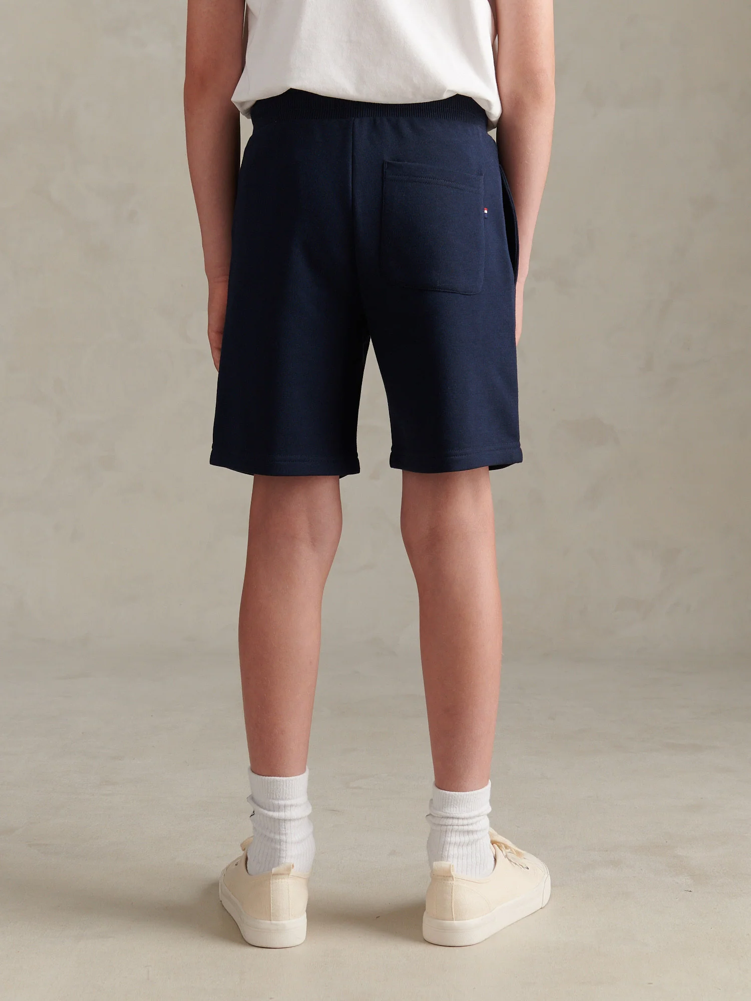 Boys Player 3 Sweat Shorts Dark Sapphire Navy / Haute Red DHM - Image 4