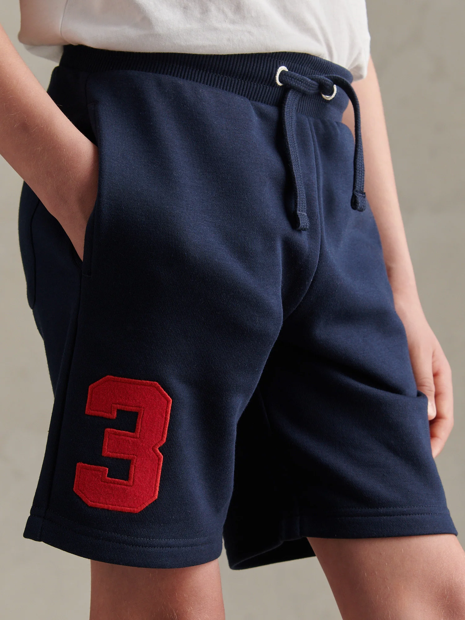 Boys Player 3 Sweat Shorts Dark Sapphire Navy / Haute Red DHM - Image 5