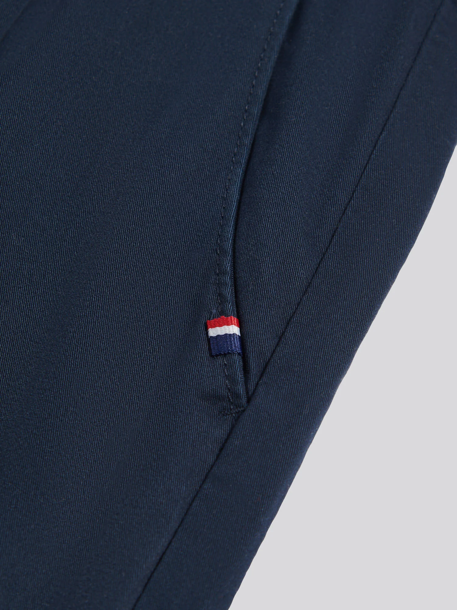 Mens Pleat Front Lightweight Chino Trousers Dark Sapphire Navy / Haute Red DHM - Image 8