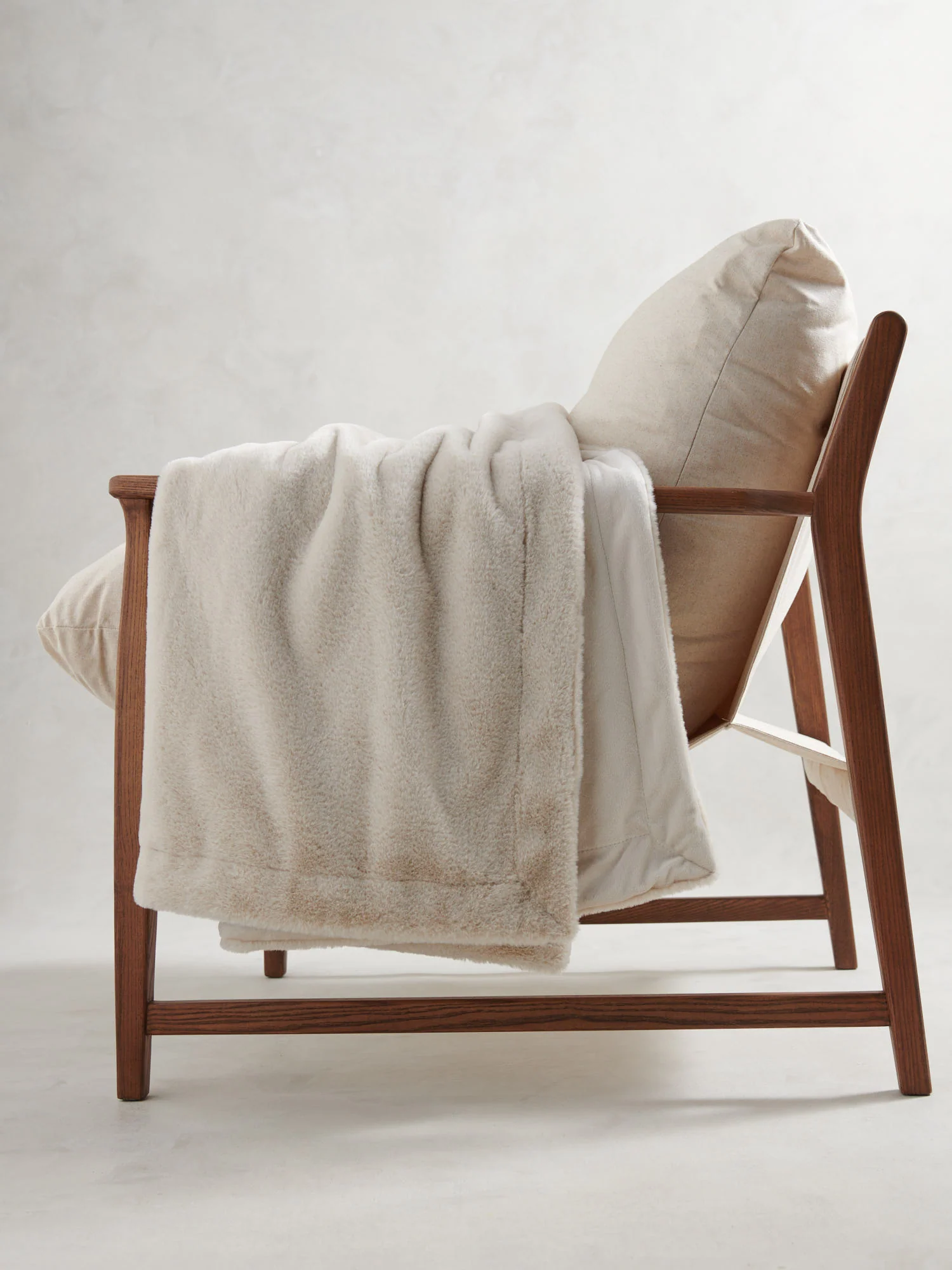 Premium Fur-Style Throw Silver Birch - Image 8
