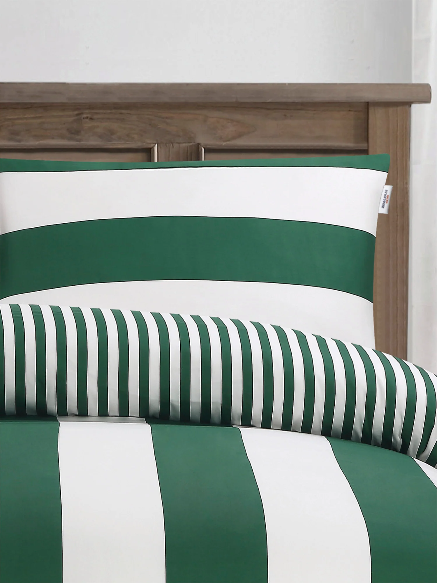 Pure Cotton Block Stripe Duvet Set in Green Jacket - Image 4