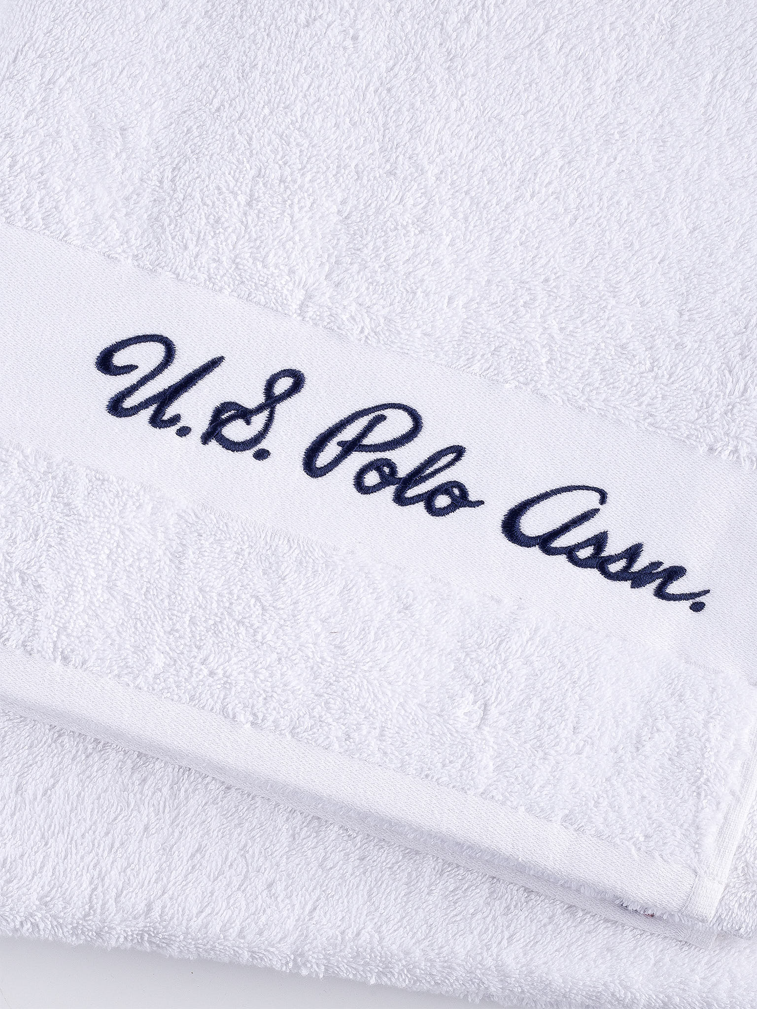 Pure Cotton Horse Crest Towel in Bright White - Image 2