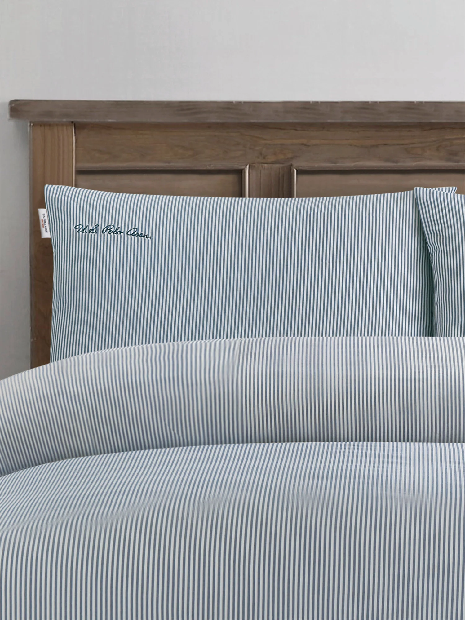 Pure Cotton Stripe Duvet Set in True Navy - Image 3