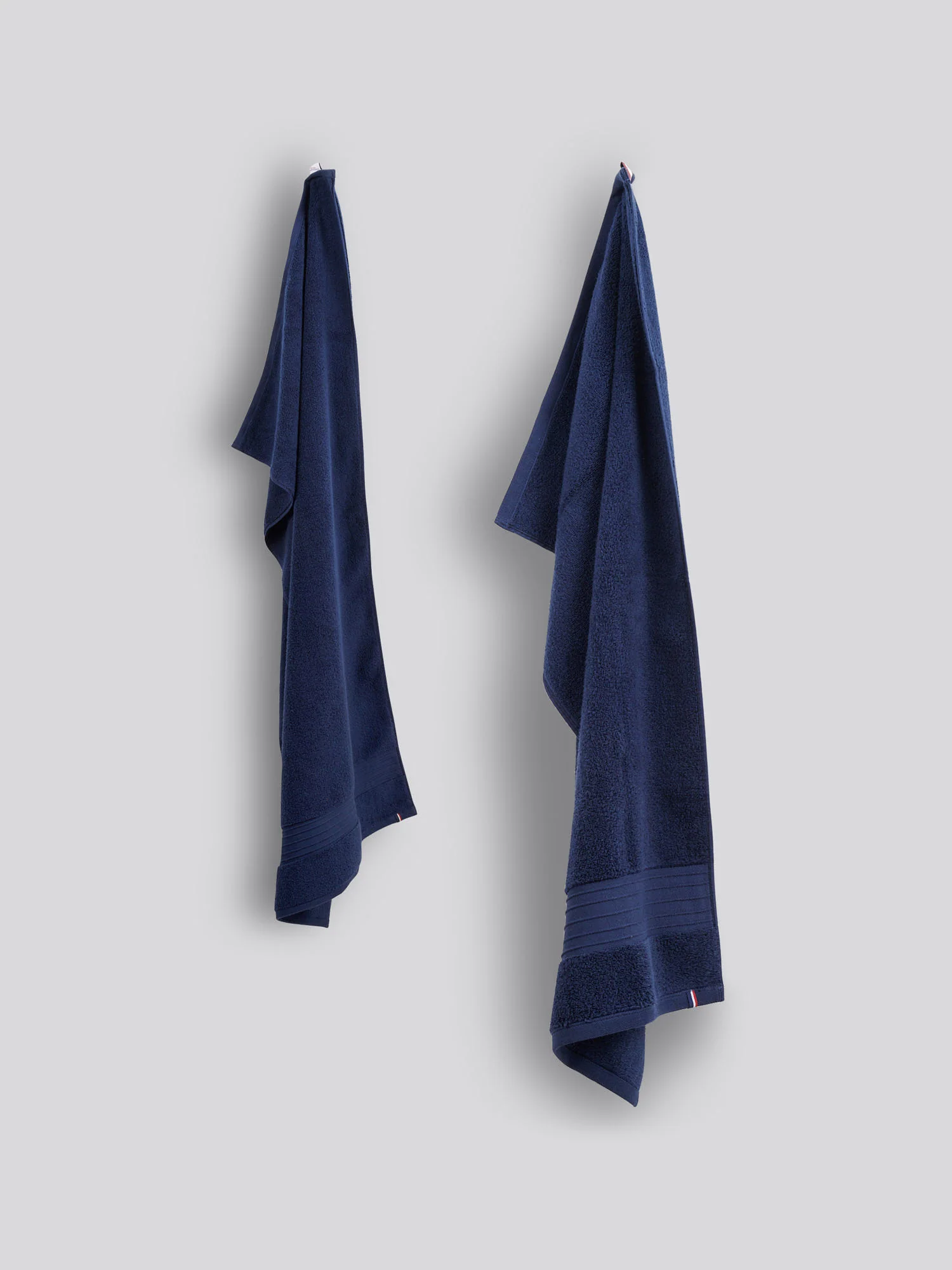 Pure Cotton Zero Twist Towel Navy Iris - Image 3