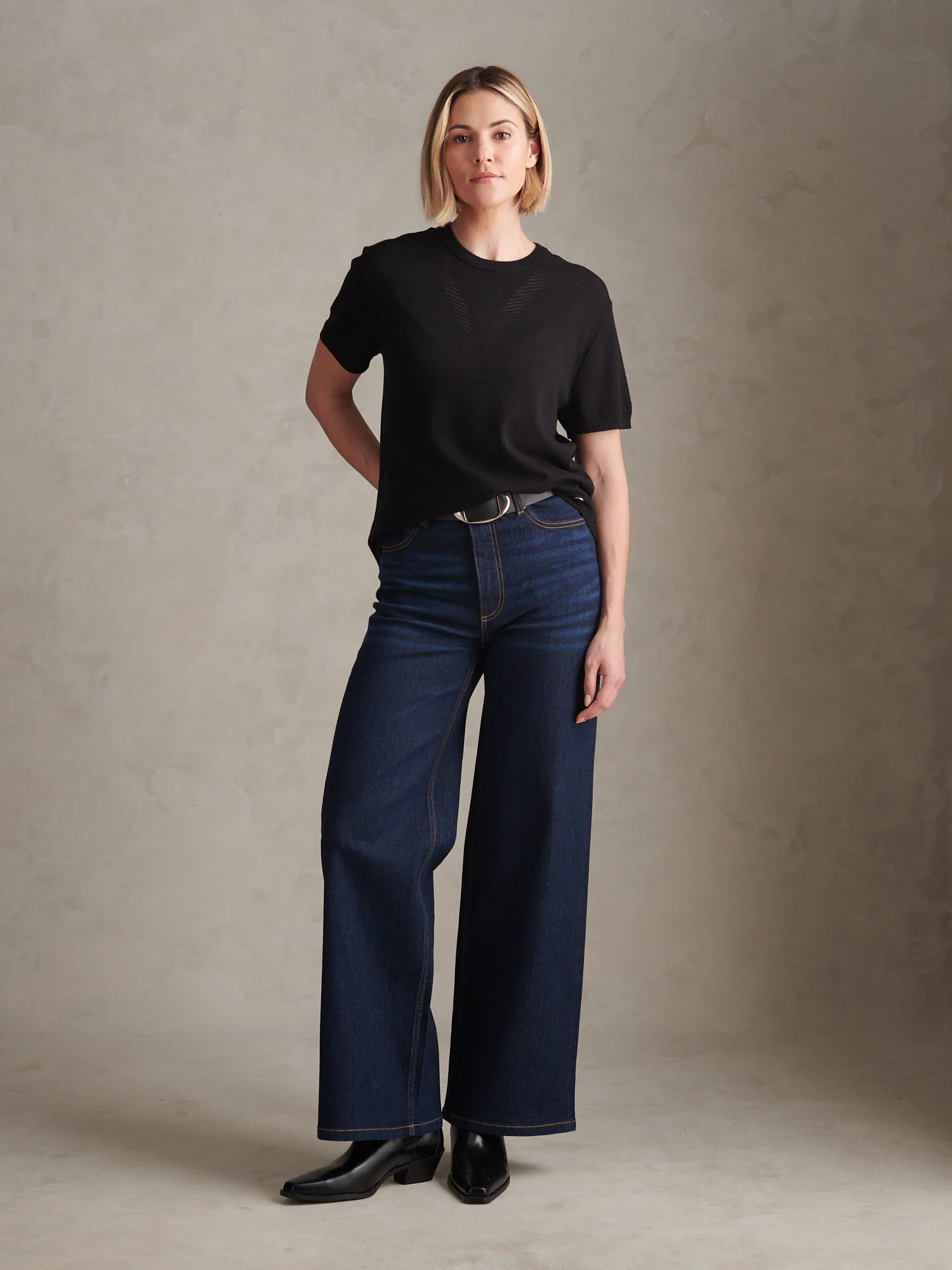 Womens Short Sleeve Textured Knit Tee Black - Image 3