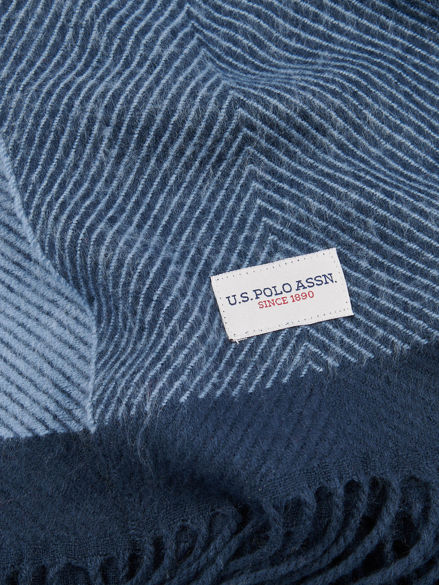 Tonal Herringbone Boxed Throw Navy Iris - Image 7