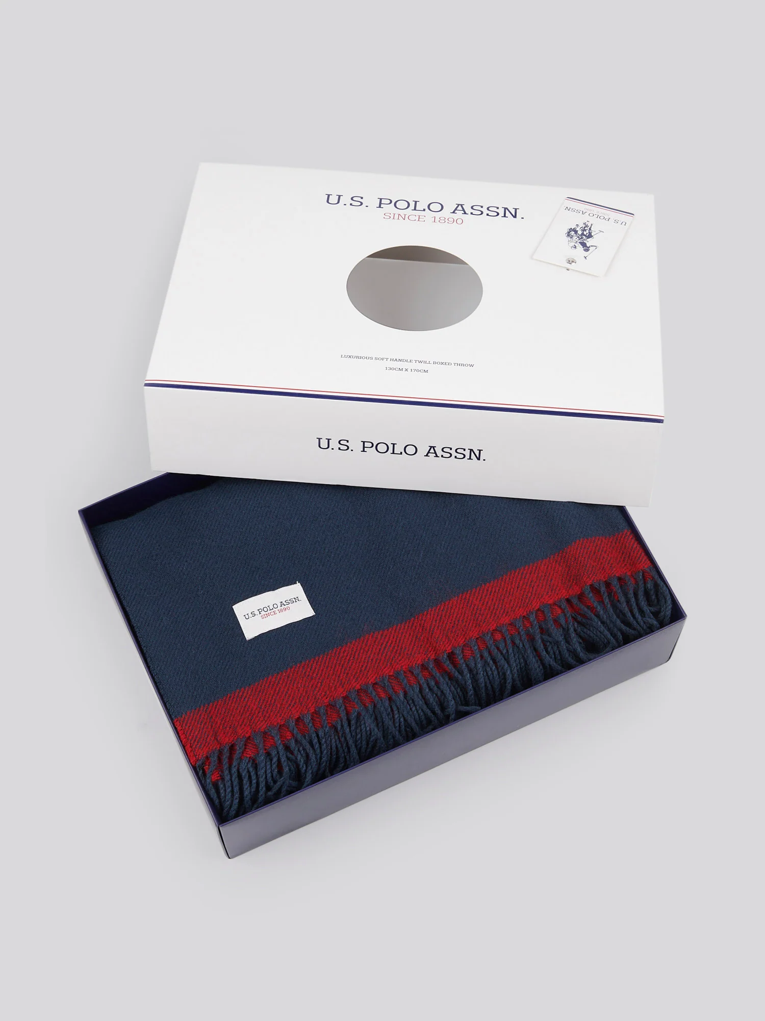 Luxurious Soft Handle Twill Boxed Throw in Navy Iris - Image 3