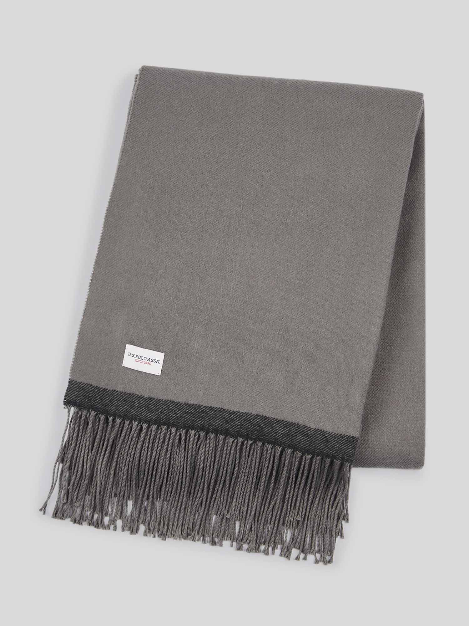 Luxurious Soft Handle Twill Boxed Throw in Tornado - Image 5