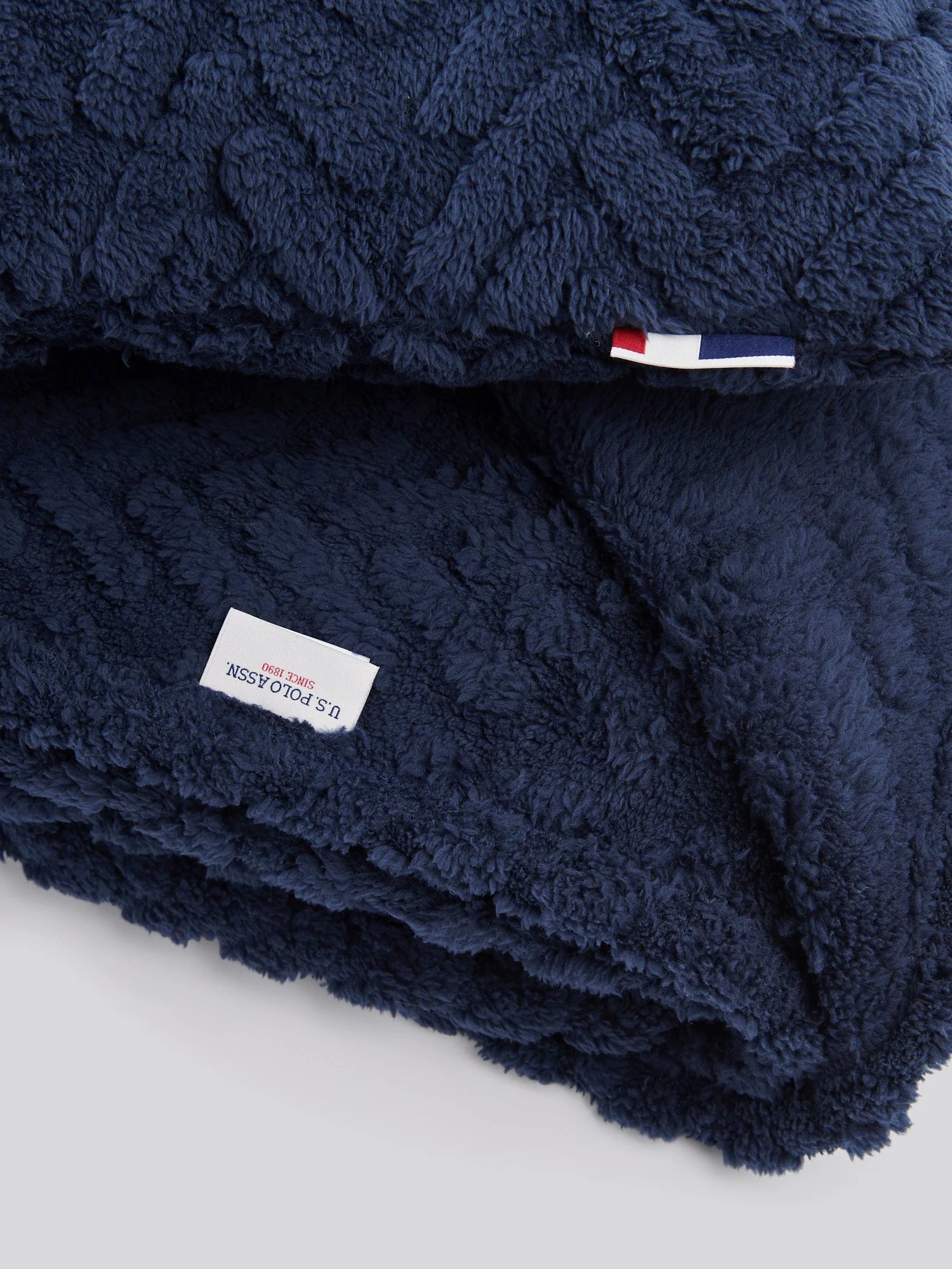 Premium Fern Jacquard Throw & Cushion Set in Navy Iris - Image 3