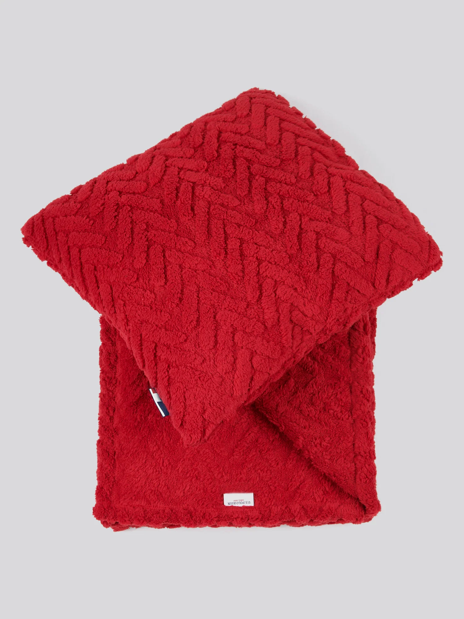 Premium Fern Jacquard Throw & Cushion Set in Savvy Red - Image 2