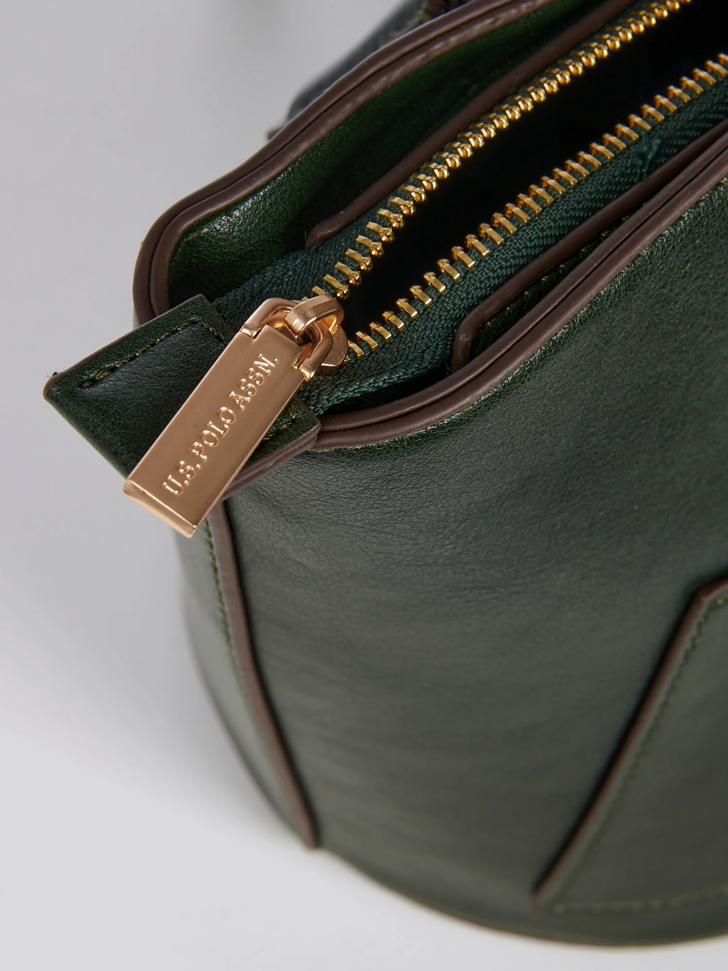U.S. Polo Assn. Womens Caring Double Handle Bag in Green - Image 4