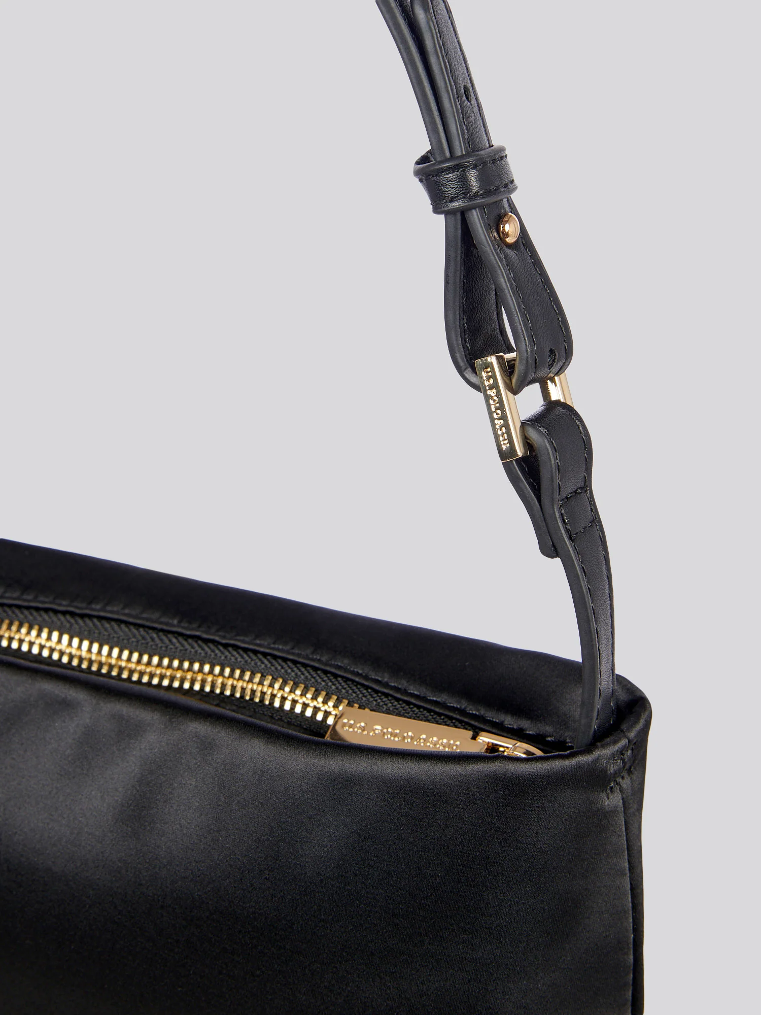 U.S. Polo Assn. Womens Ceremony Handle Bag in Black - Image 5