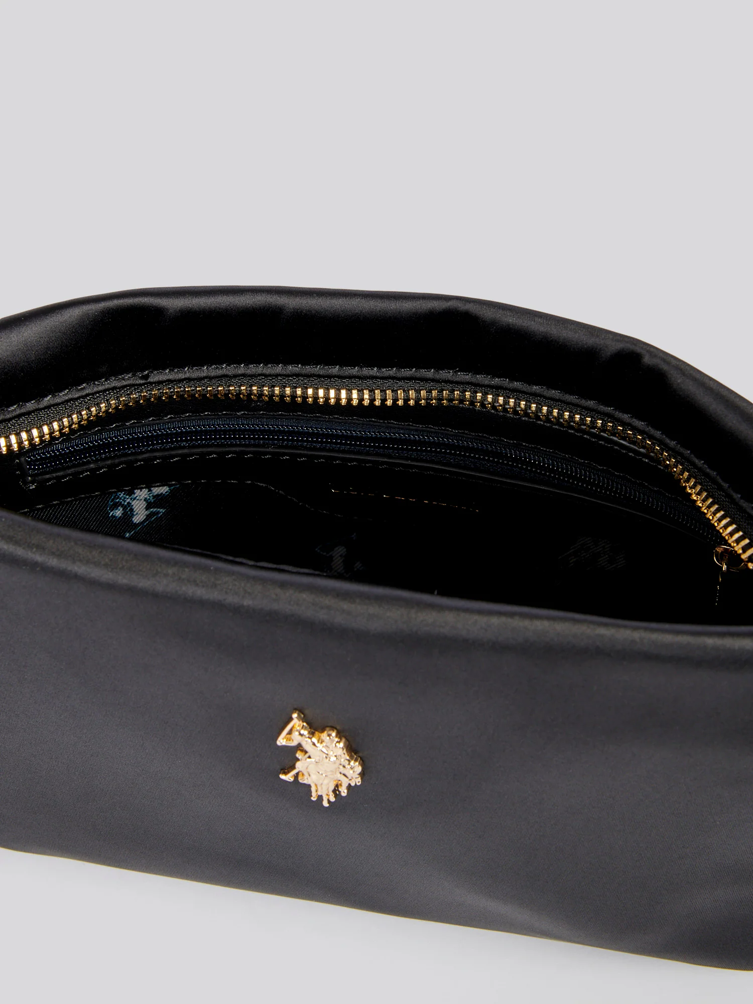 U.S. Polo Assn. Womens Ceremony Handle Bag in Black - Image 6