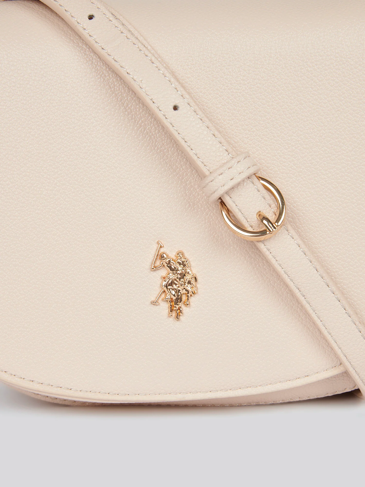 U.S. Polo Assn. Womens Jones Flap Crossbody Bag in Powder - Image 4