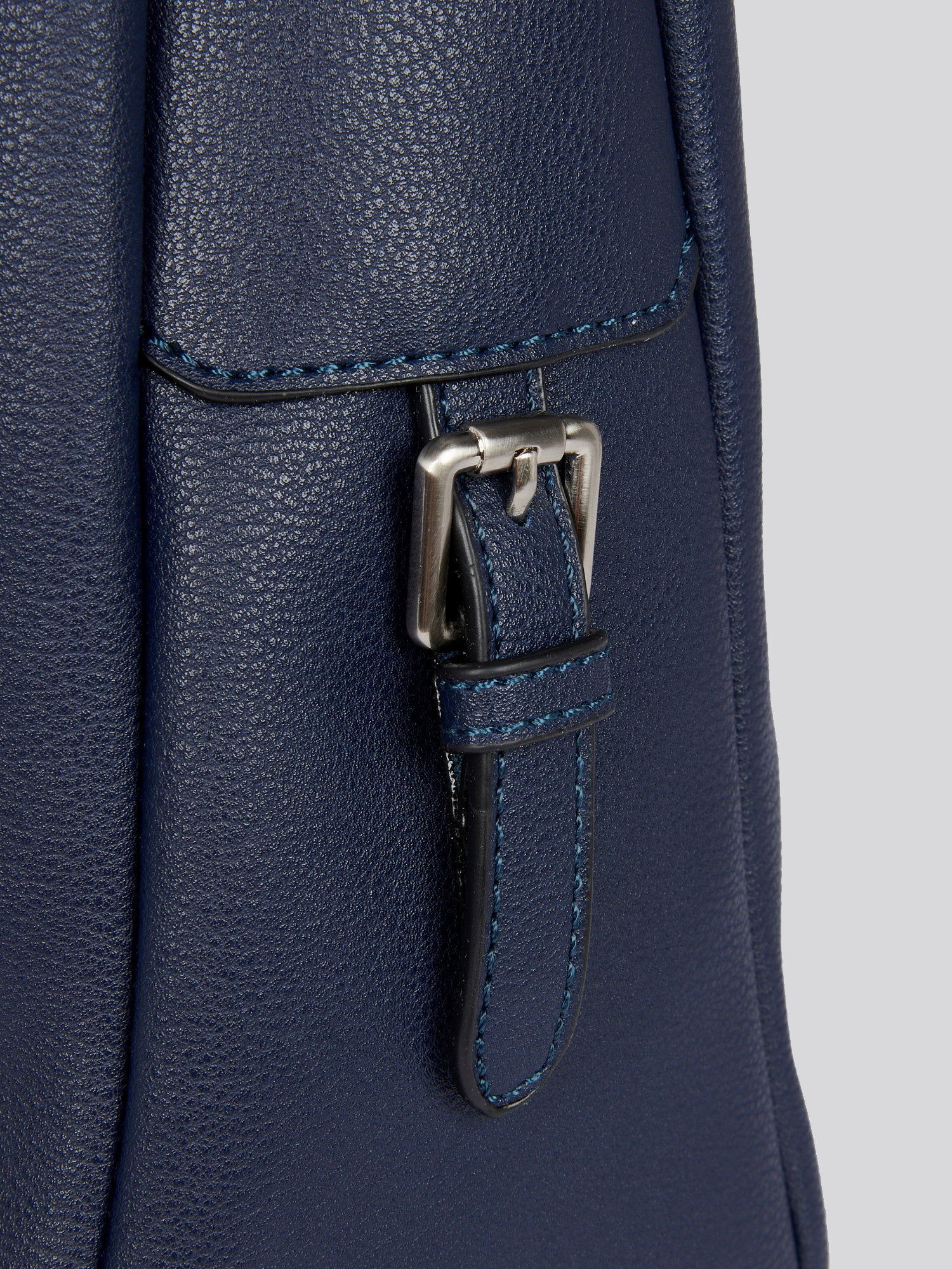 U.S. Polo Assn. Womens Retro Hobo Bag in Navy - Image 5