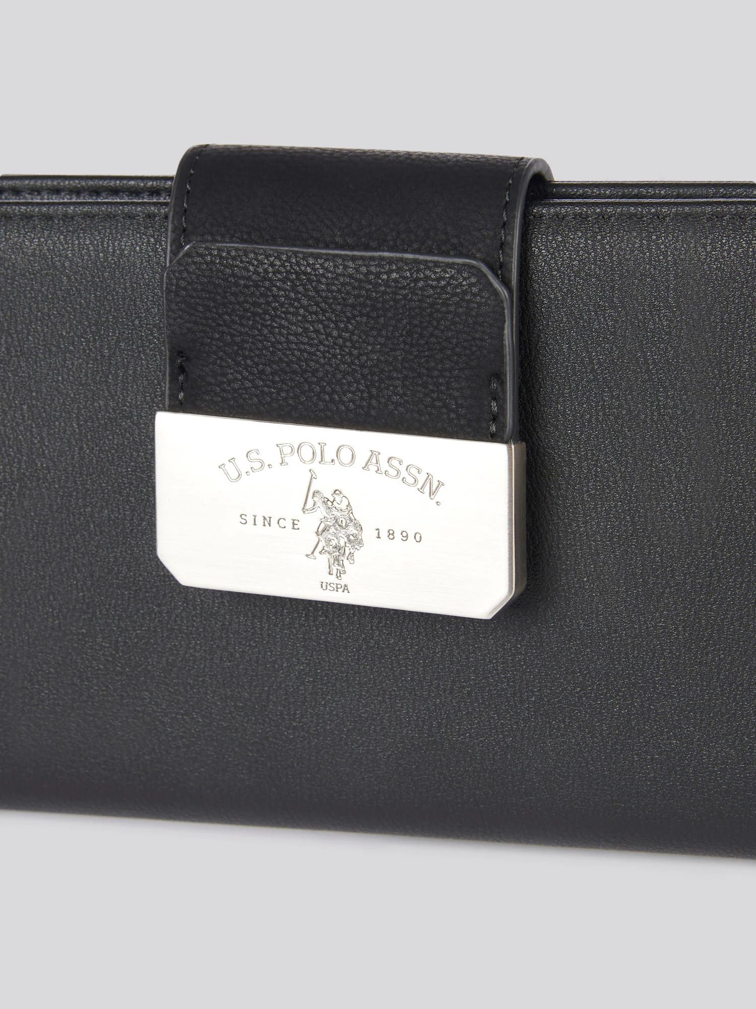 U.S. Polo Assn. Womens Romantic Large Card Holder Wallet in Black - Image 5