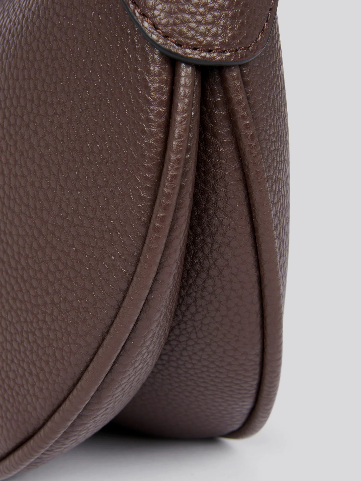 U.S. Polo Assn. Womens Stanford Small Hobo Bag in Dark Brown - Image 6