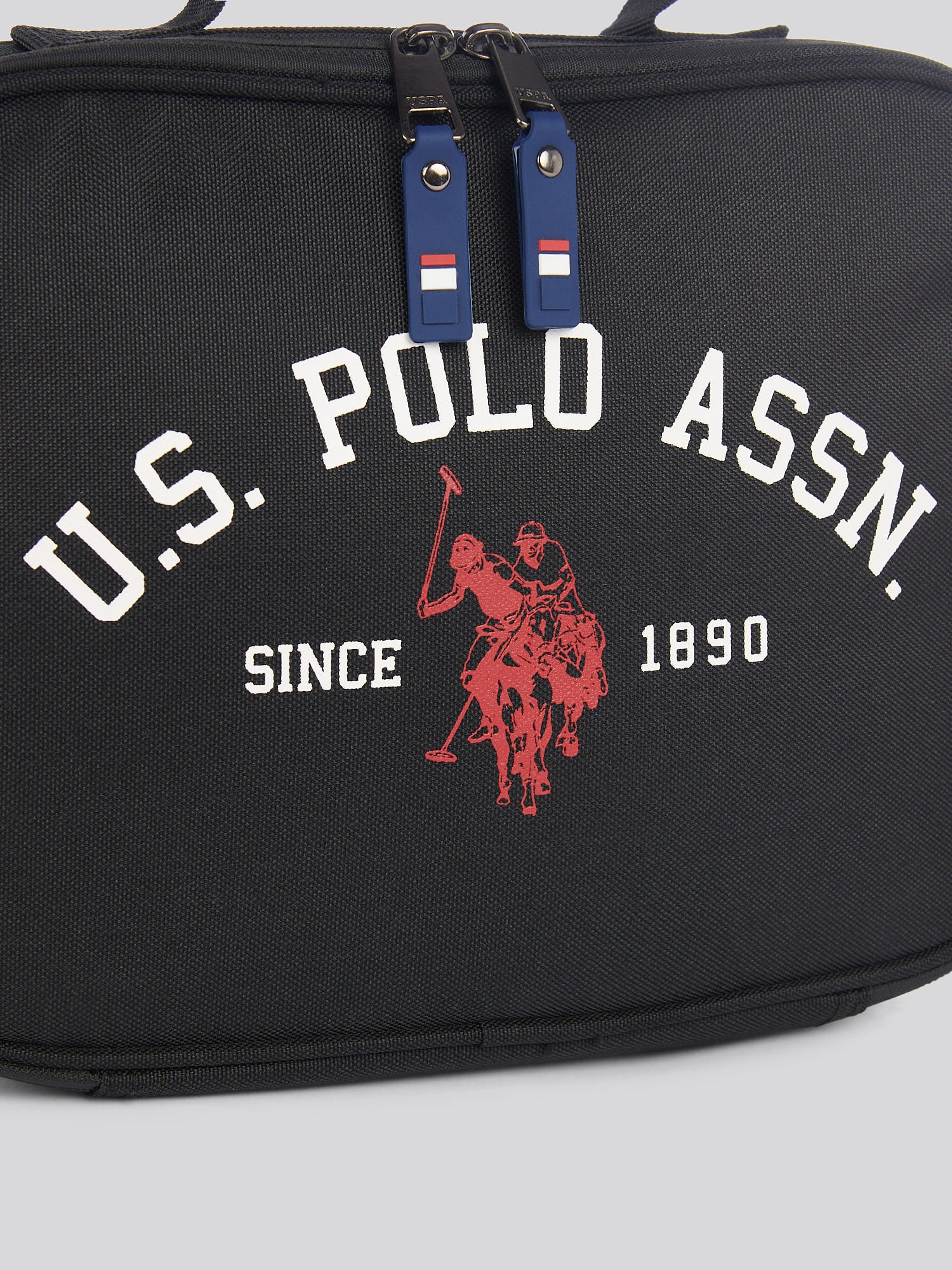 USPA Signature Arch Print Lunchbag Black - Image 4