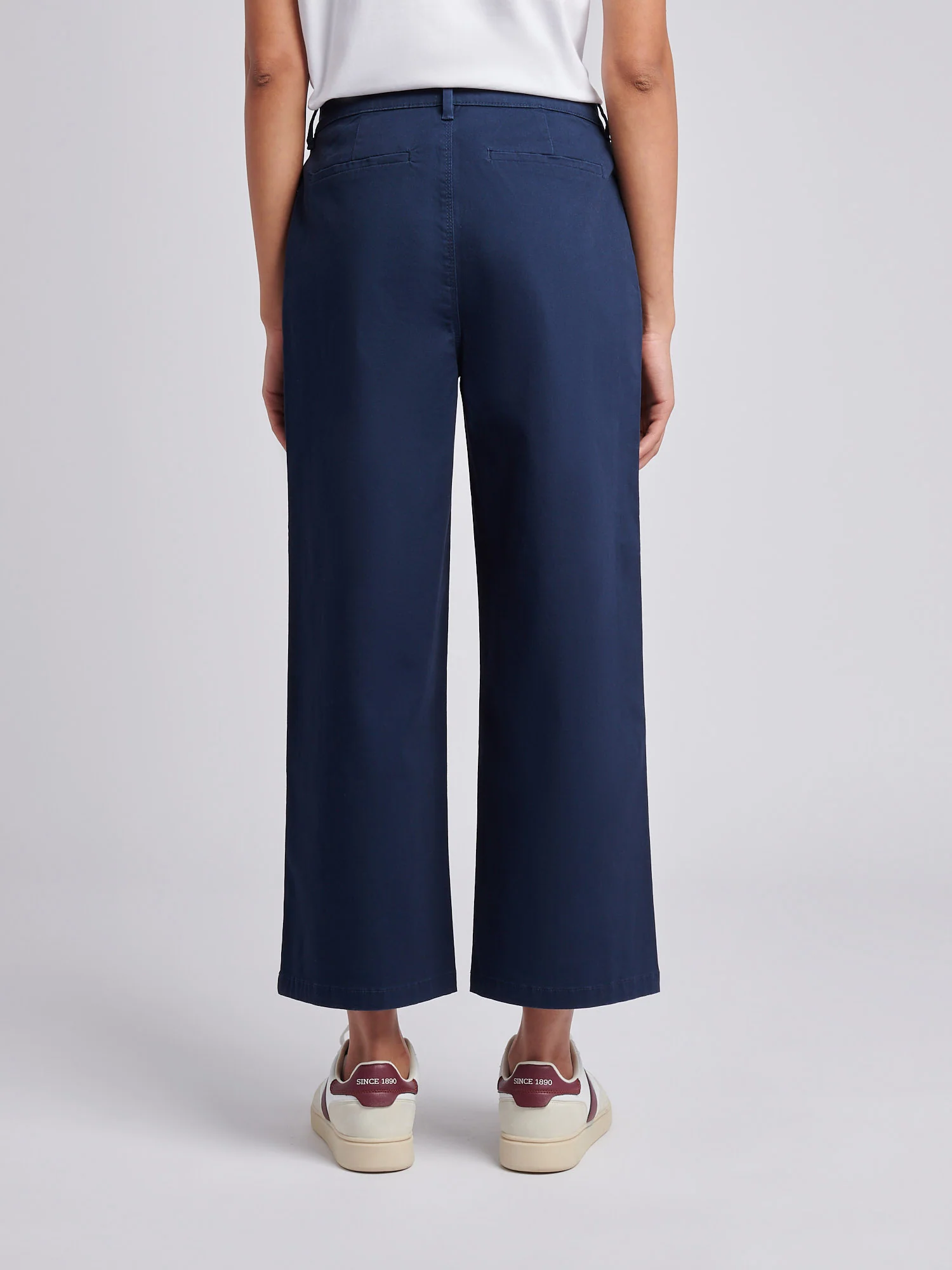 Womens Ankle Wide Leg Chino Trouser in Navy Iris - Image 4