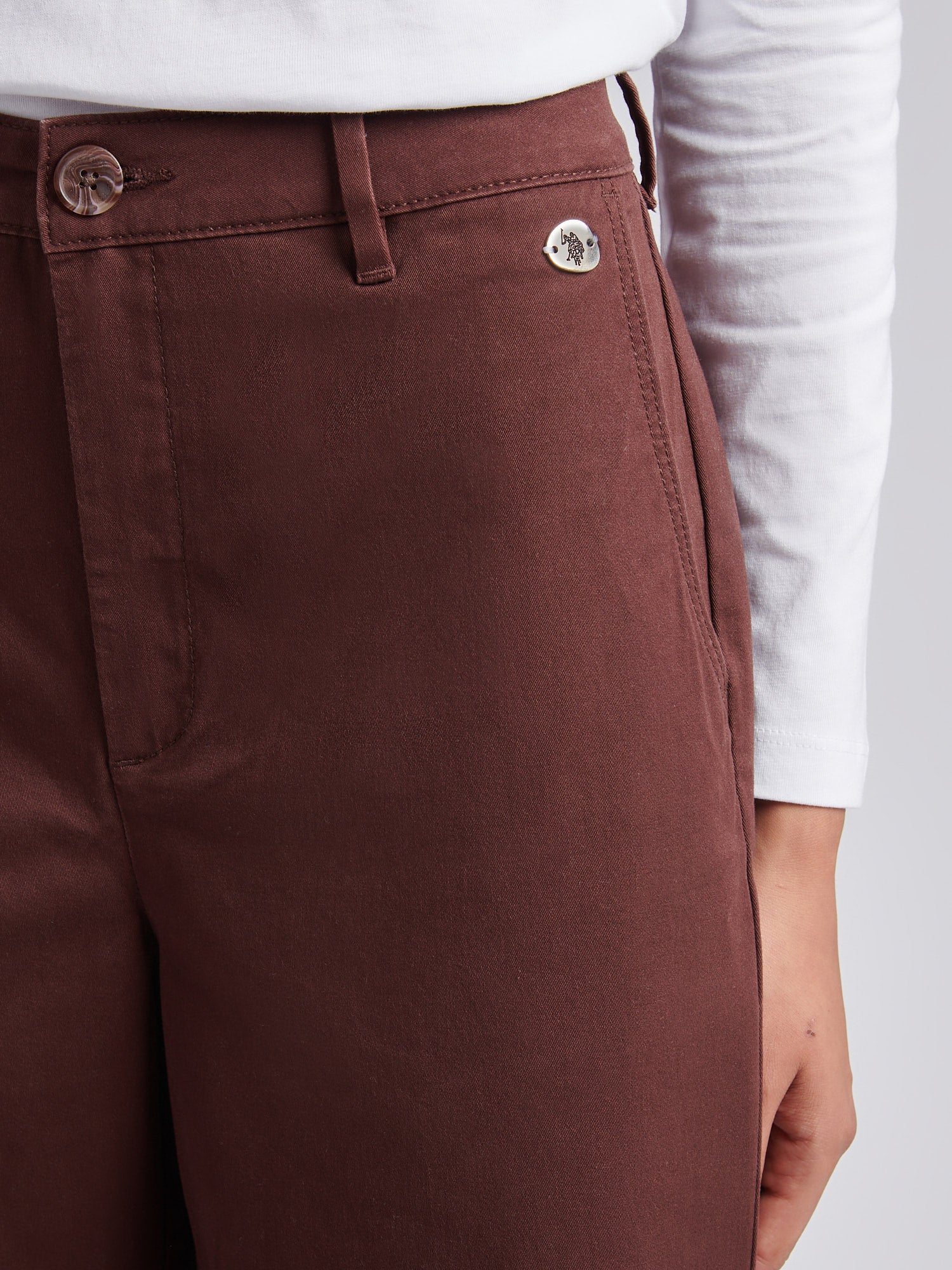 Womens Ankle Wide Leg Chino Trouser in Puce - Image 2