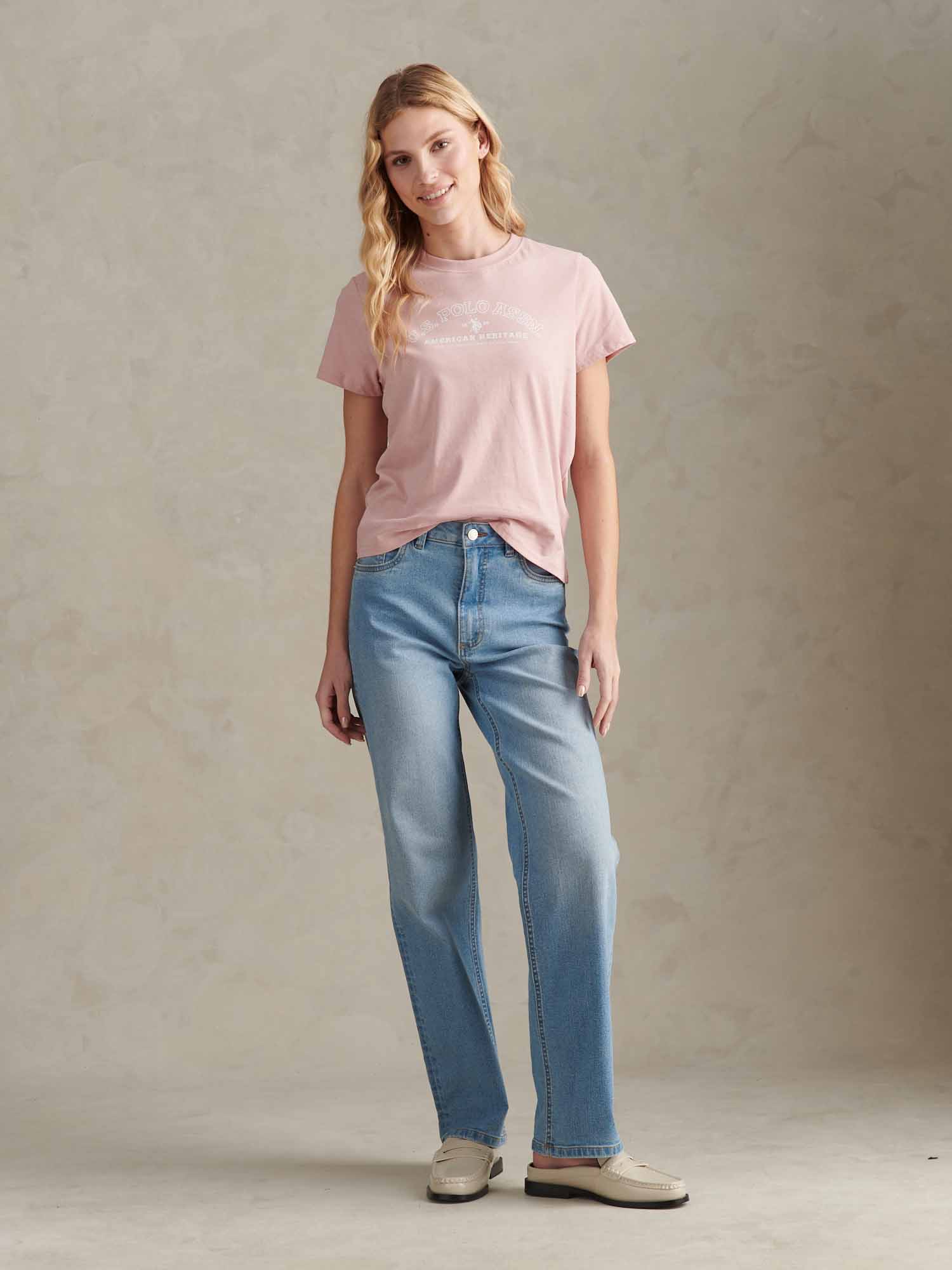 Womens Arc Graphic T-Shirt in Pale Mauve - Image 6