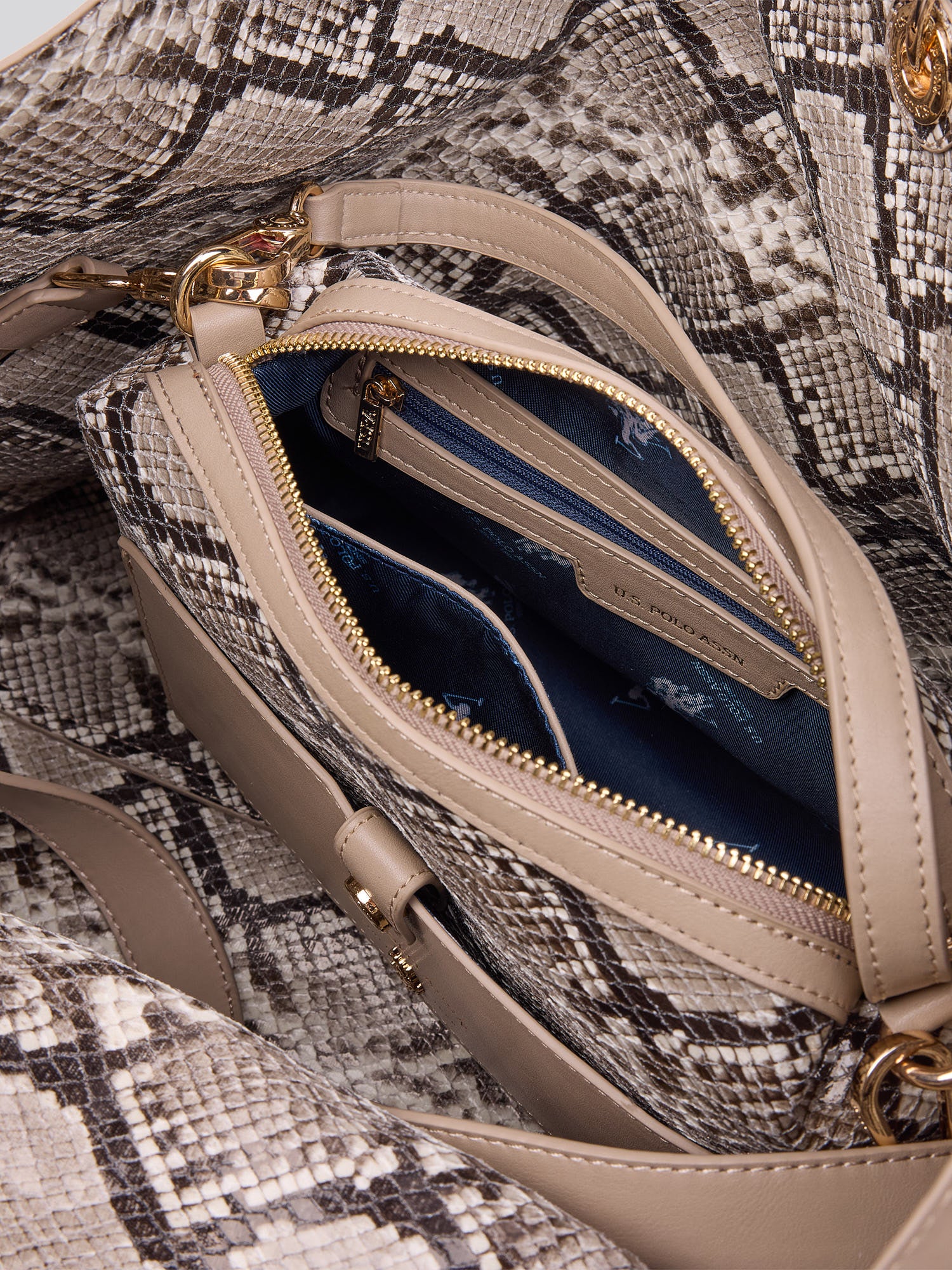 Womens Axtell Reversible Shopping Bag in Light Taupe - Image 3