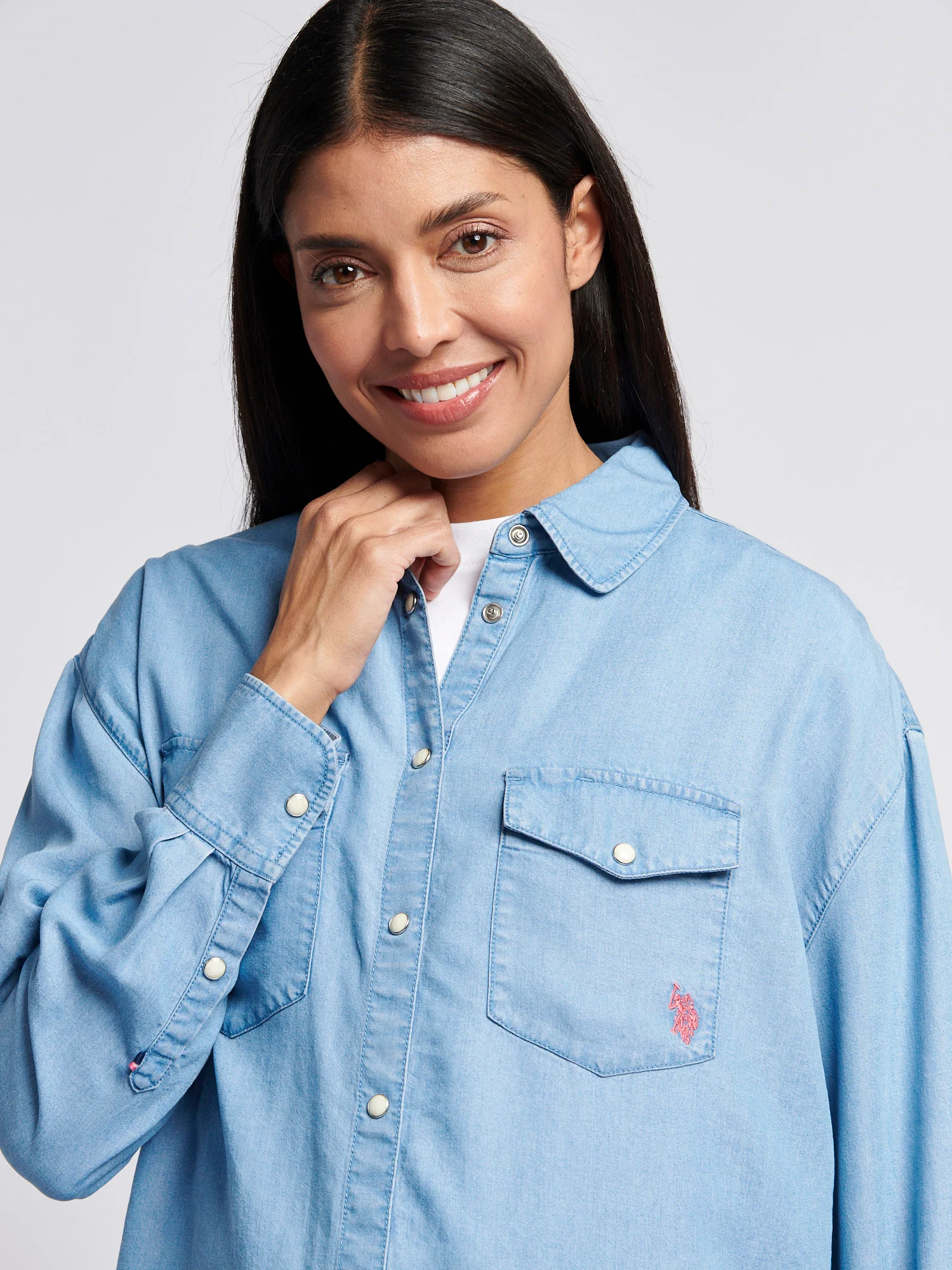 Womens Chambray Overshirt in Light Chambray Blue - Image 2