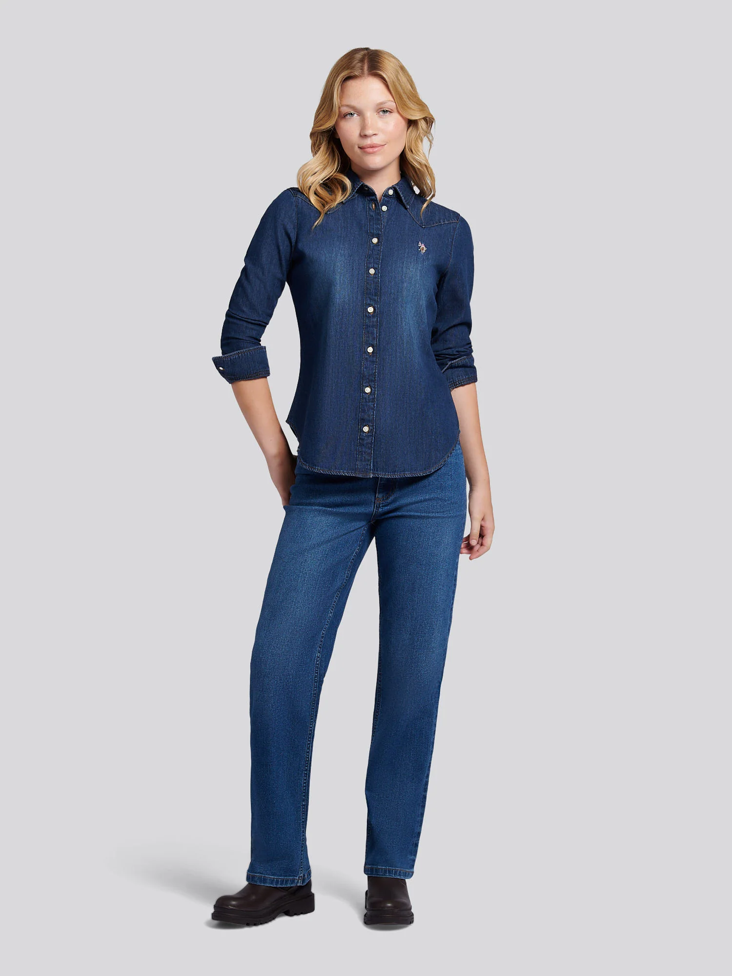 Womens Denim Shirt in Dark Blue Wash - Image 3