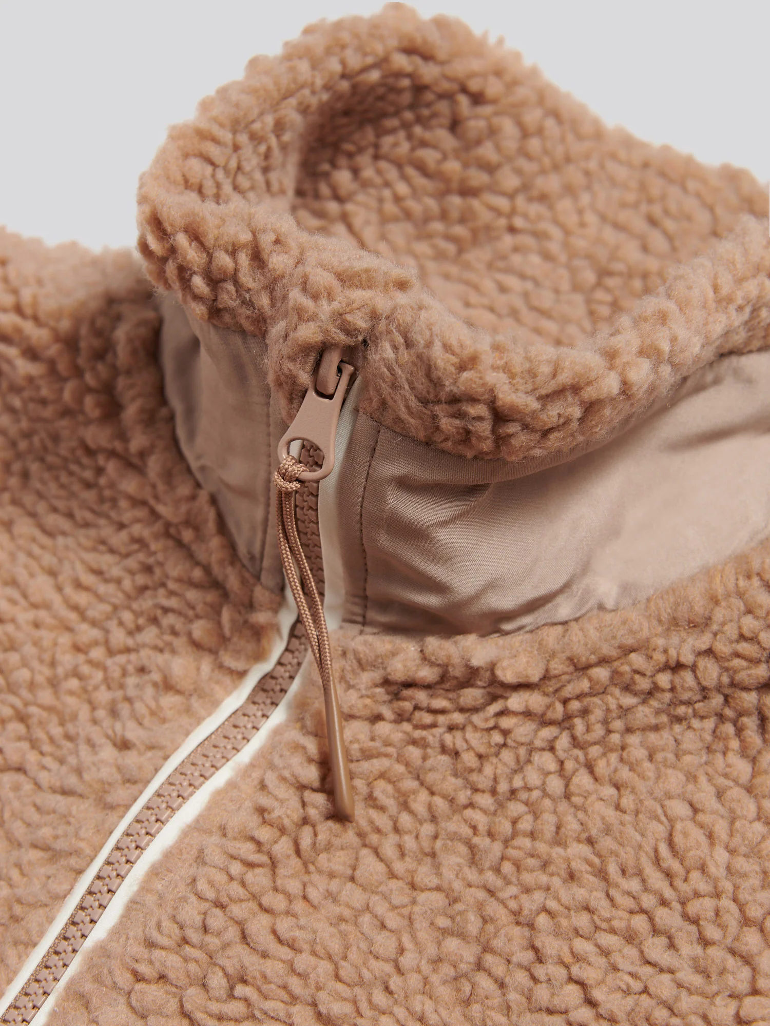 Womens Double Horsemen Borg Zip Funnel in Natural - Image 13
