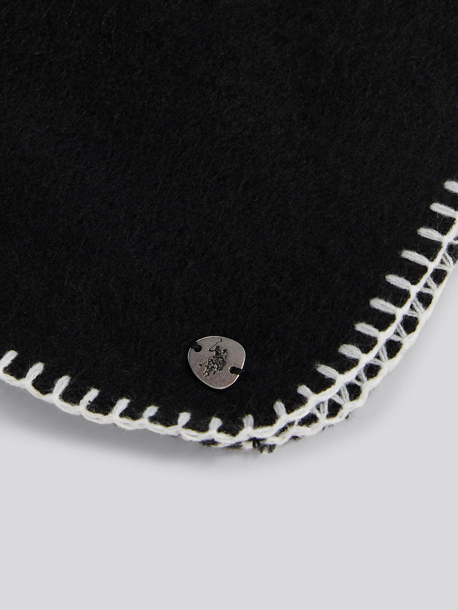 Womens Hanging Whipstitch Scarf in Black - Image 3