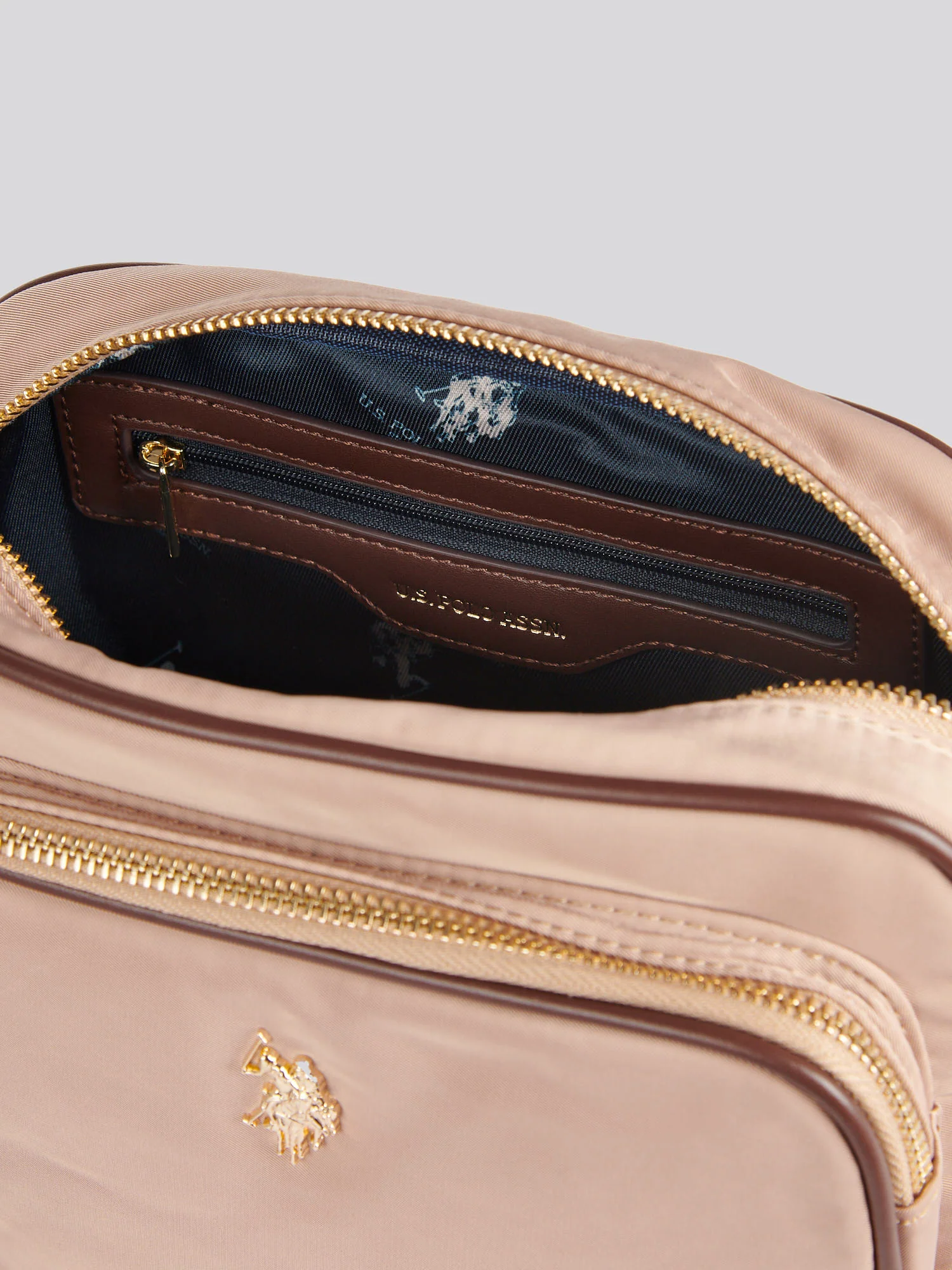U.S. Polo Assn. Womens Houston Crossbody Pocket Bag Warm Taupe - Image 7