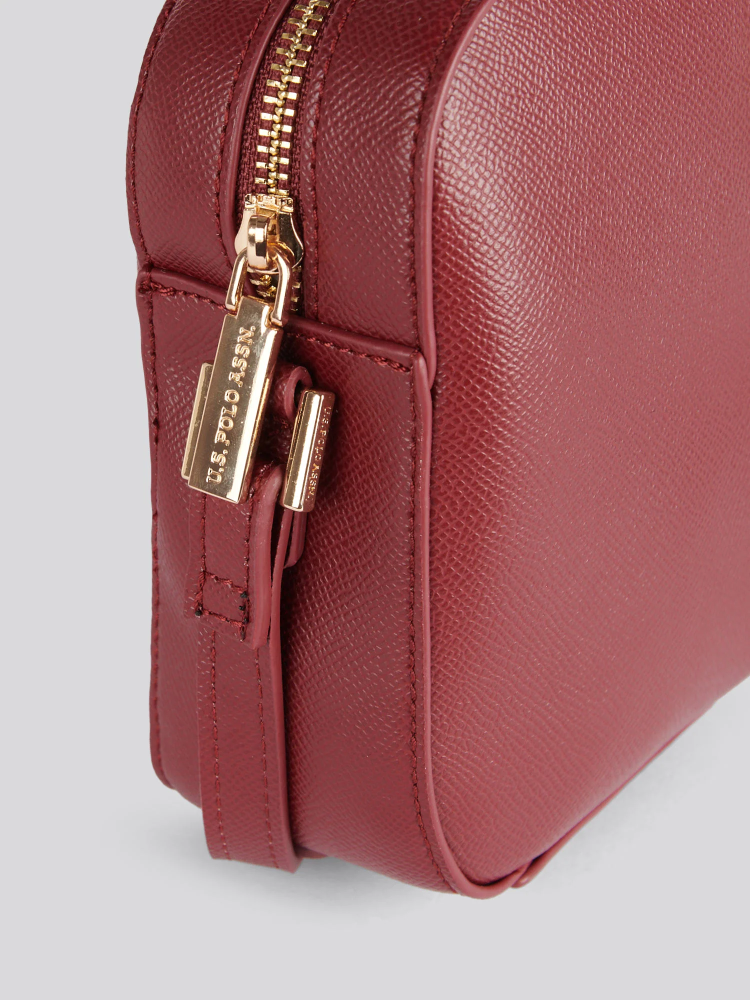 U.S. Polo Assn. Womens Jones Crossbody Bag Wine - Image 6
