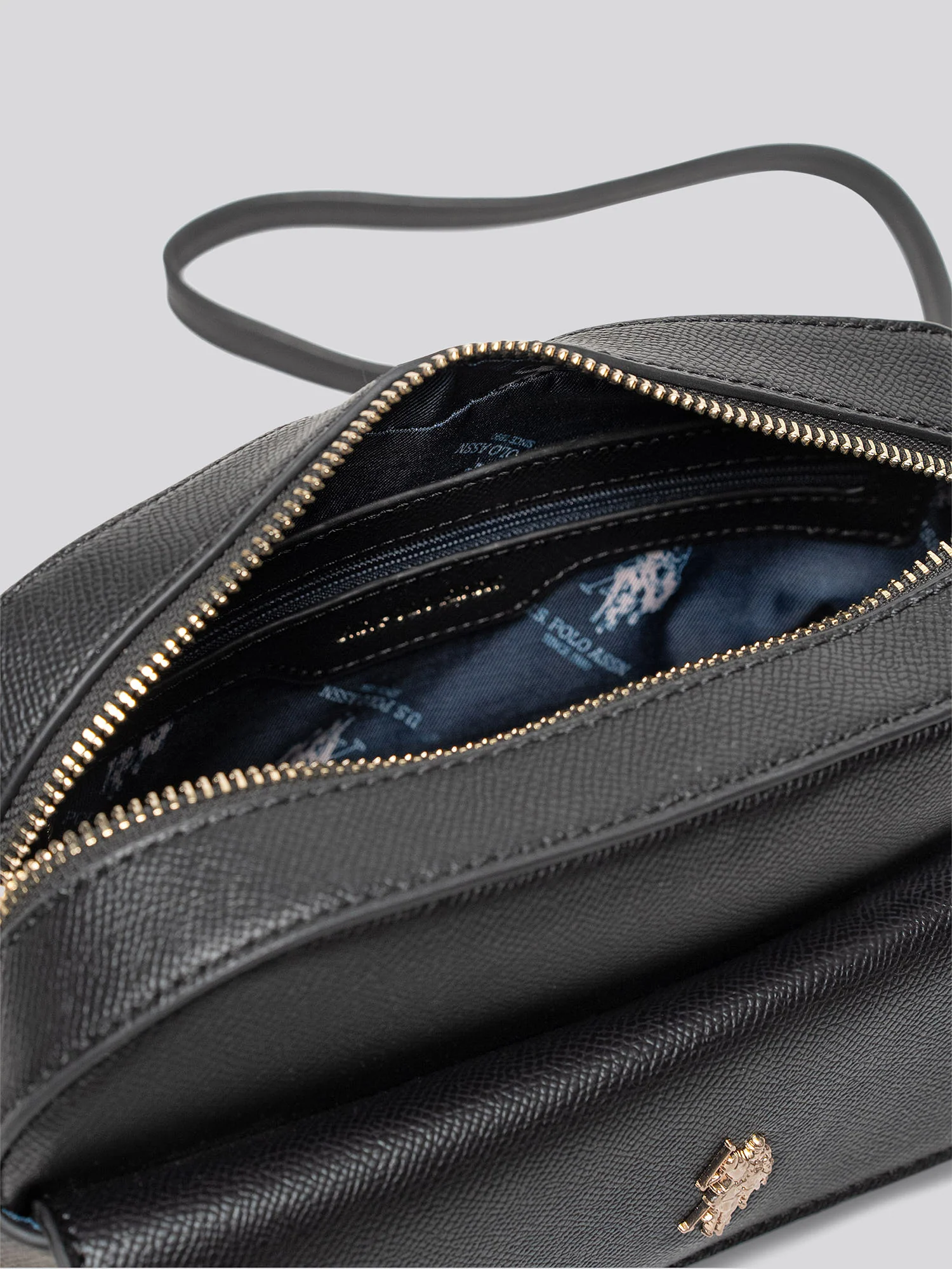 U.S. Polo Assn. Womens Jones Crossbody Pocket Bag Black - Image 4