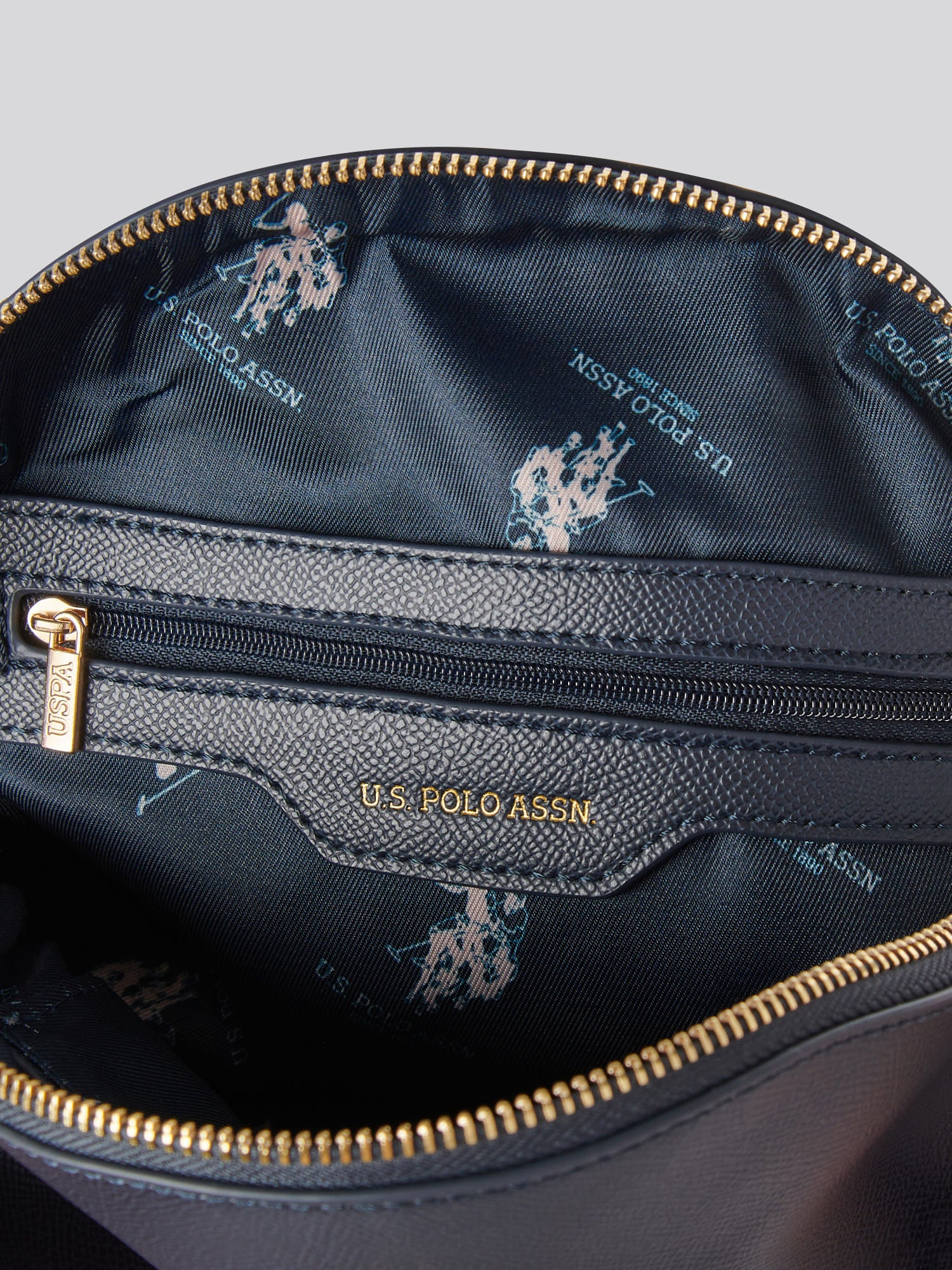 Womens Jones Round Beauty Bag in Navy - Image 6