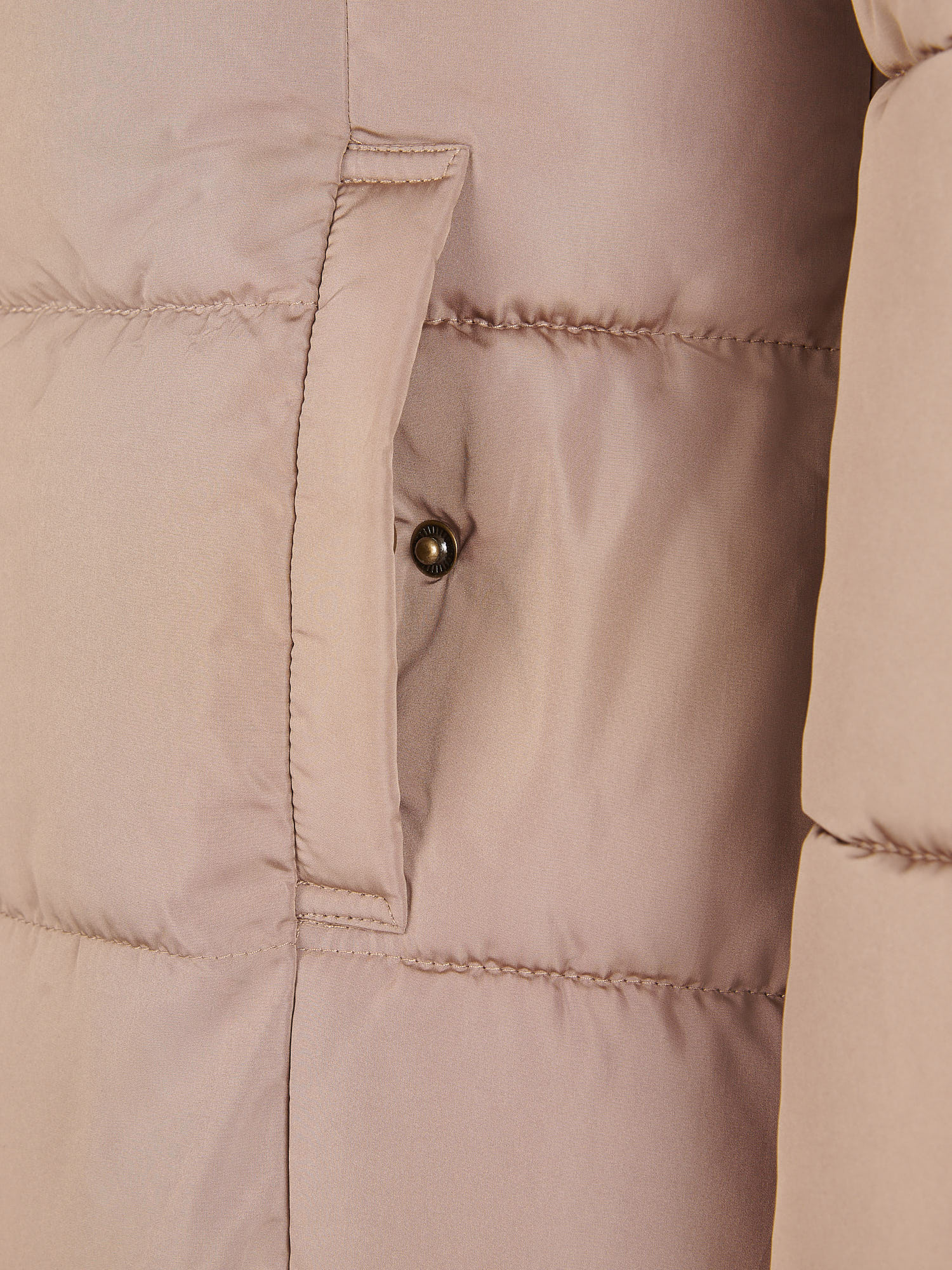 Womens Longline Square Quilt Puffer Coat in Leafless Tree - Image 11
