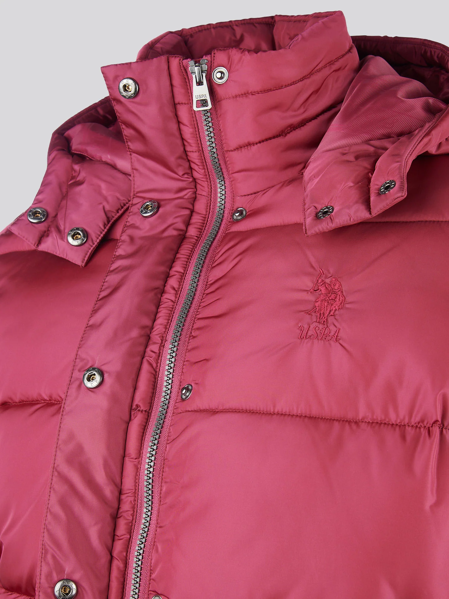 Womens Sateen Puffer Jacket in Beaujolais - Image 10