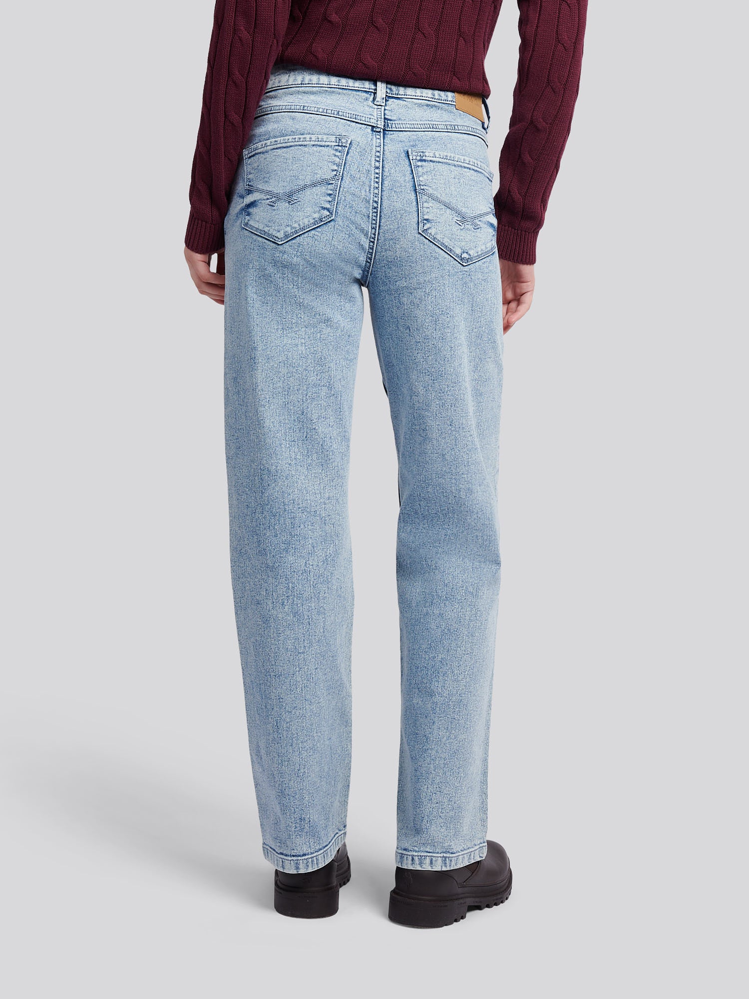 Womens Straight Fit Jean Stone Wash WUP - Image 4