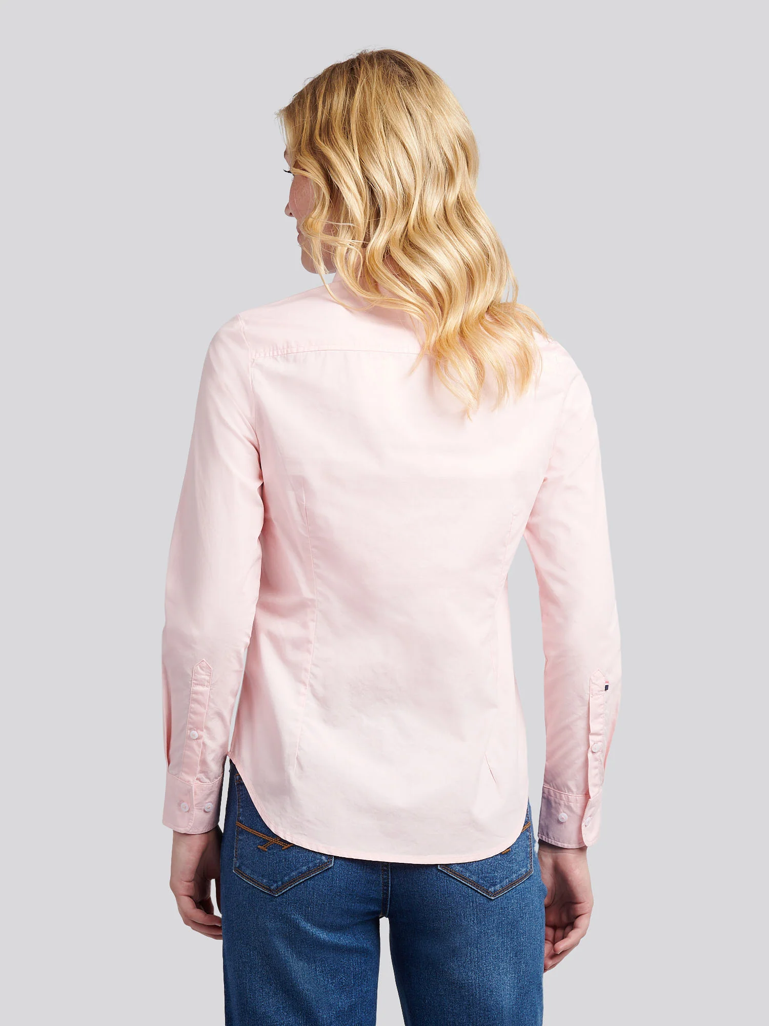 Womens Stretch Classic Fit Oxford Shirt in Crystal Rose - Image 4